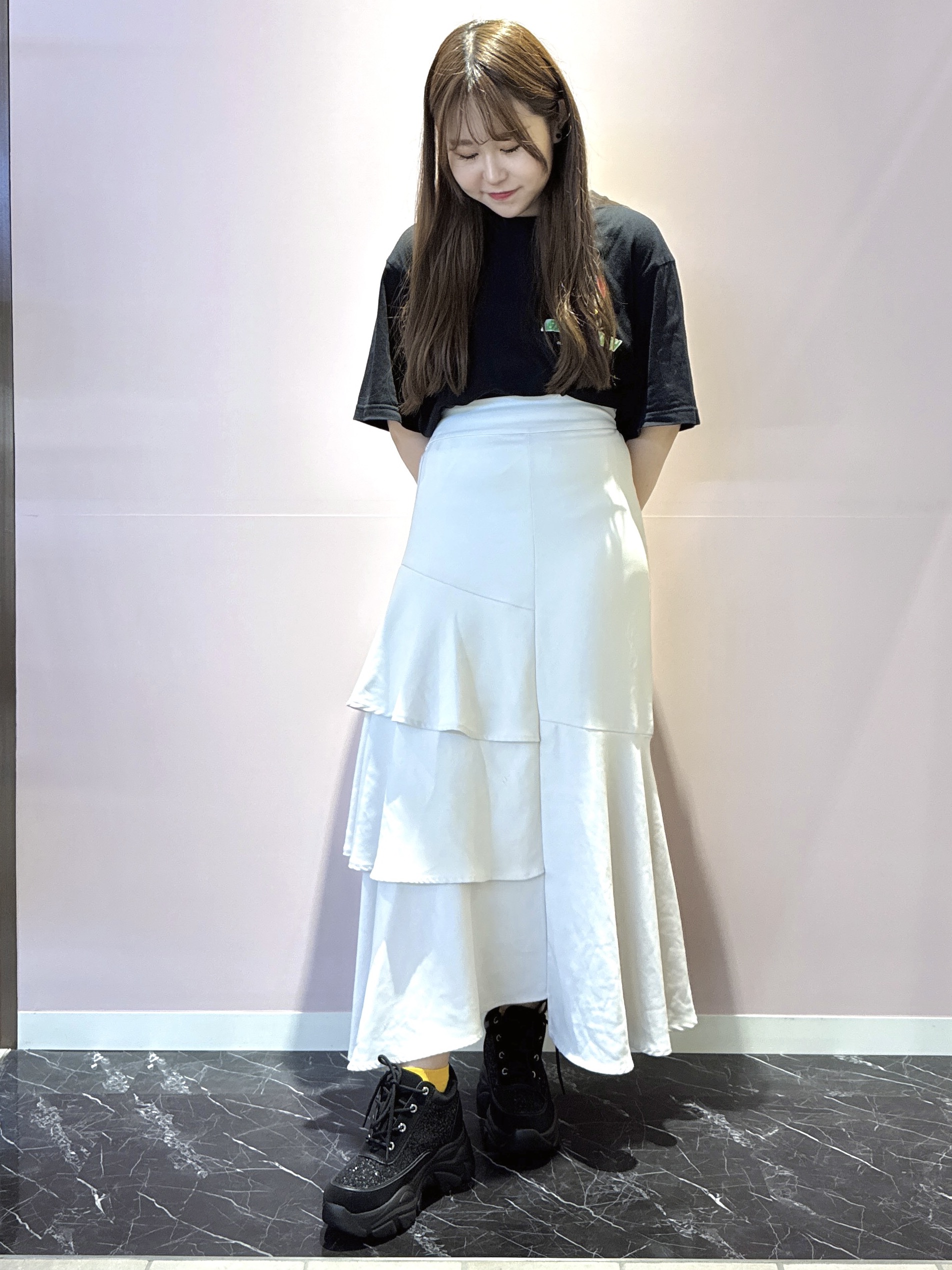 neinaさんの「ESPERANZA｜きゅんフィットインソールスニーカー」を使ったコーディネート