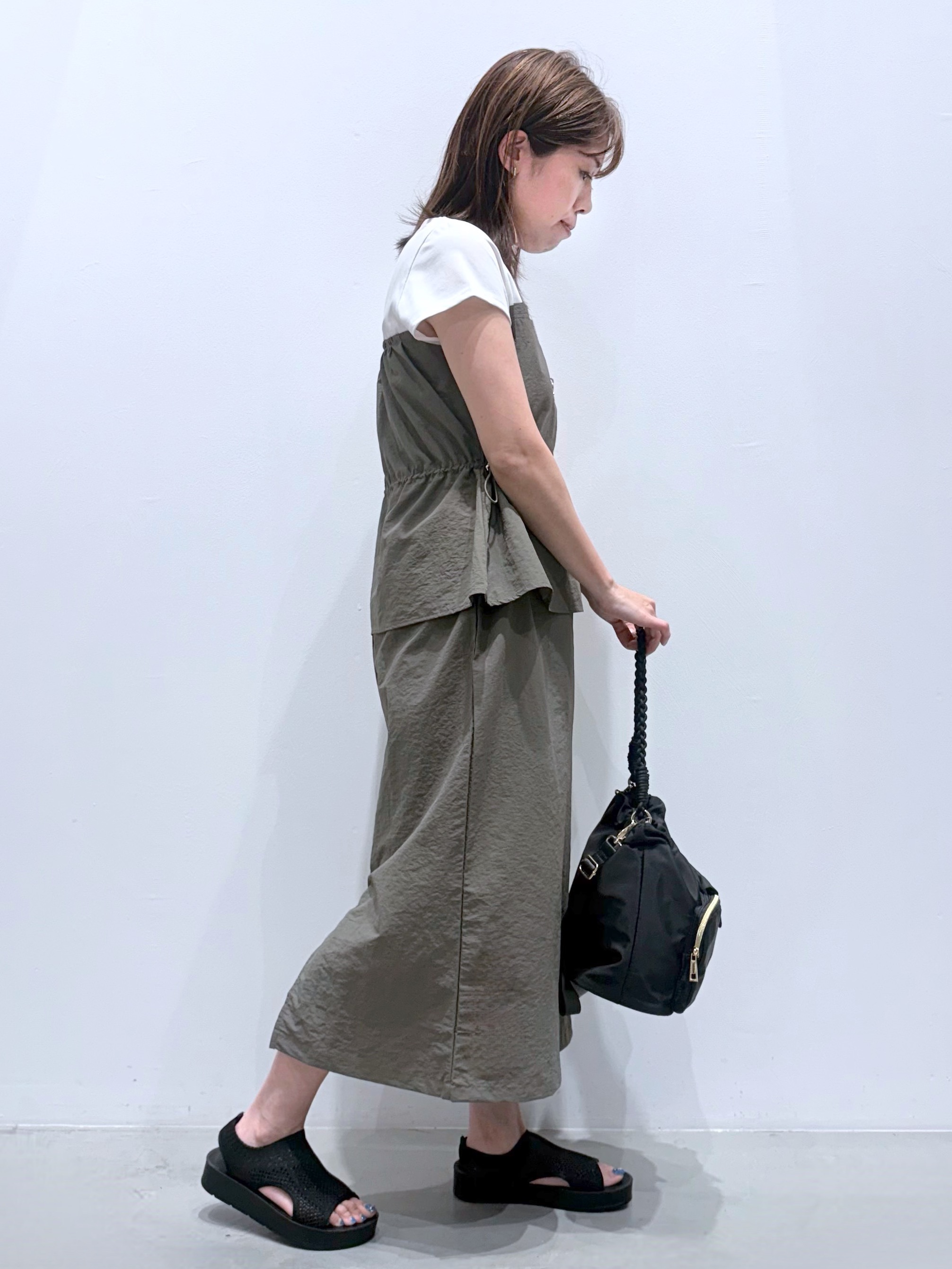 ＷＡさんの「grove｜【低身長さんも選べる着丈・洗濯機◎】1枚で旬顔！Tシャツドッキングドロストワンピース」を使ったコーディネート