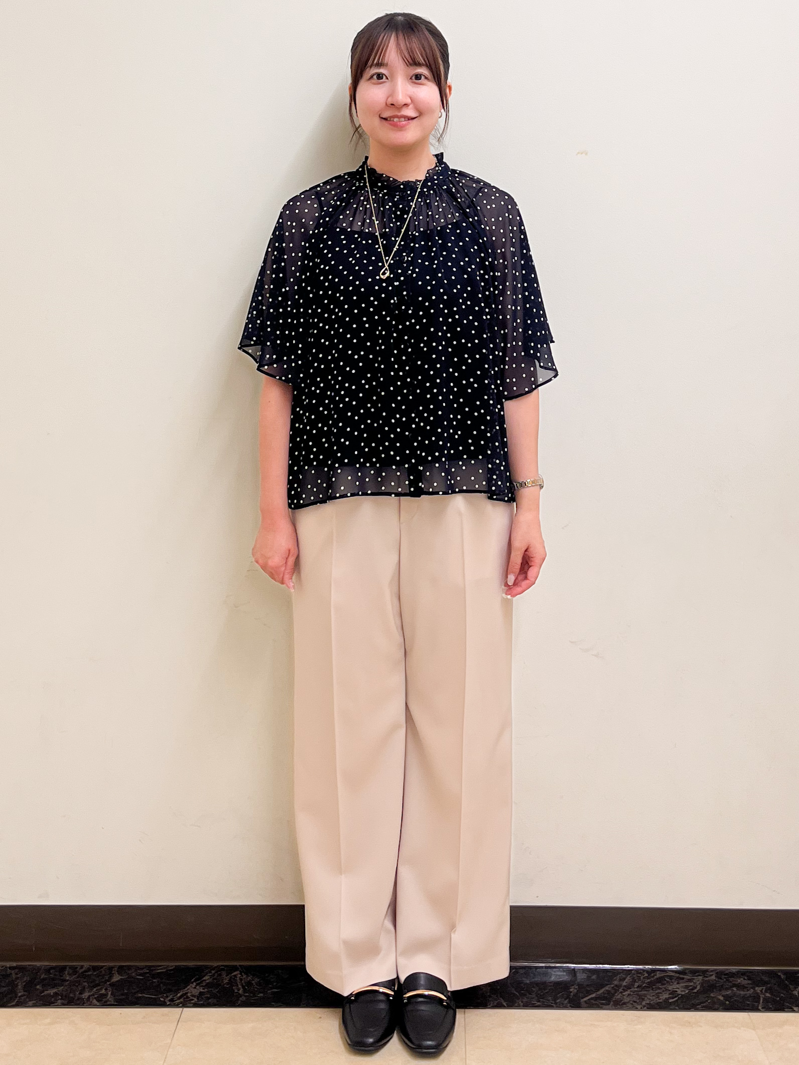 mikikoさんの「Reflect｜【セットアップ／手洗い可】ドット柄シアーブラウス」を使ったコーディネート