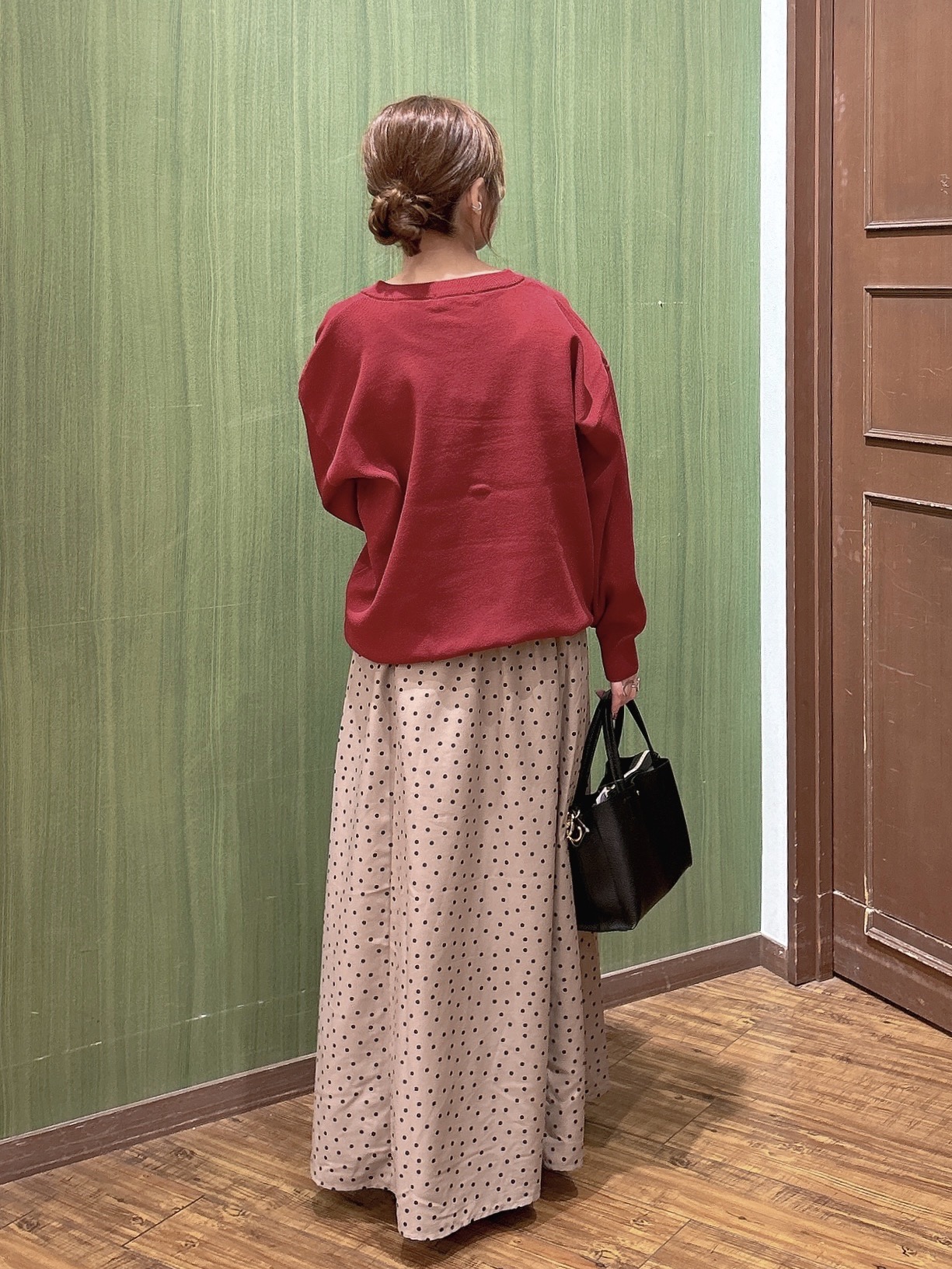 かおりさんの「SHOO･LA･RUE｜【セットアップ可/洗濯機可】軽やかに羽織れる スポンディッシュ ニットカーディガン」を使ったコーディネート