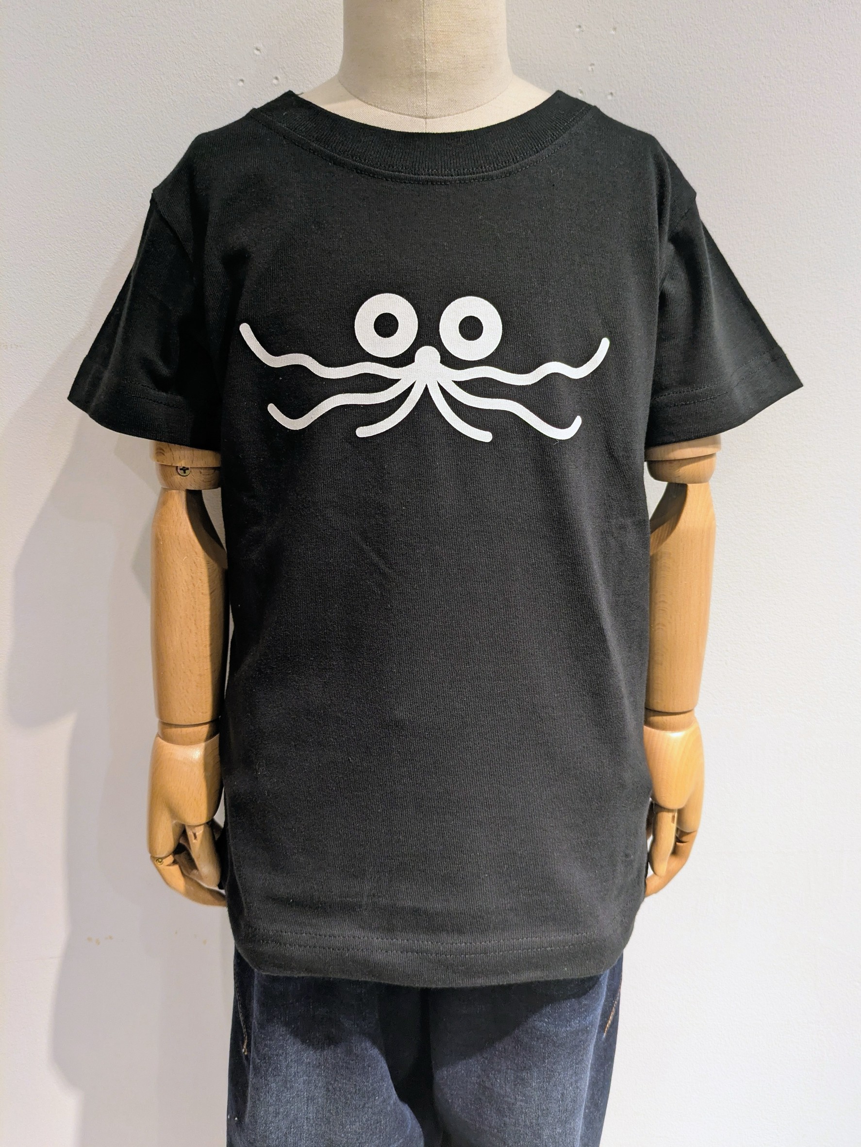 Yoshidaさんの「Dessin｜UMAO&times;Dessinコラボ プリントフェイスTシャツ」を使ったコーディネート