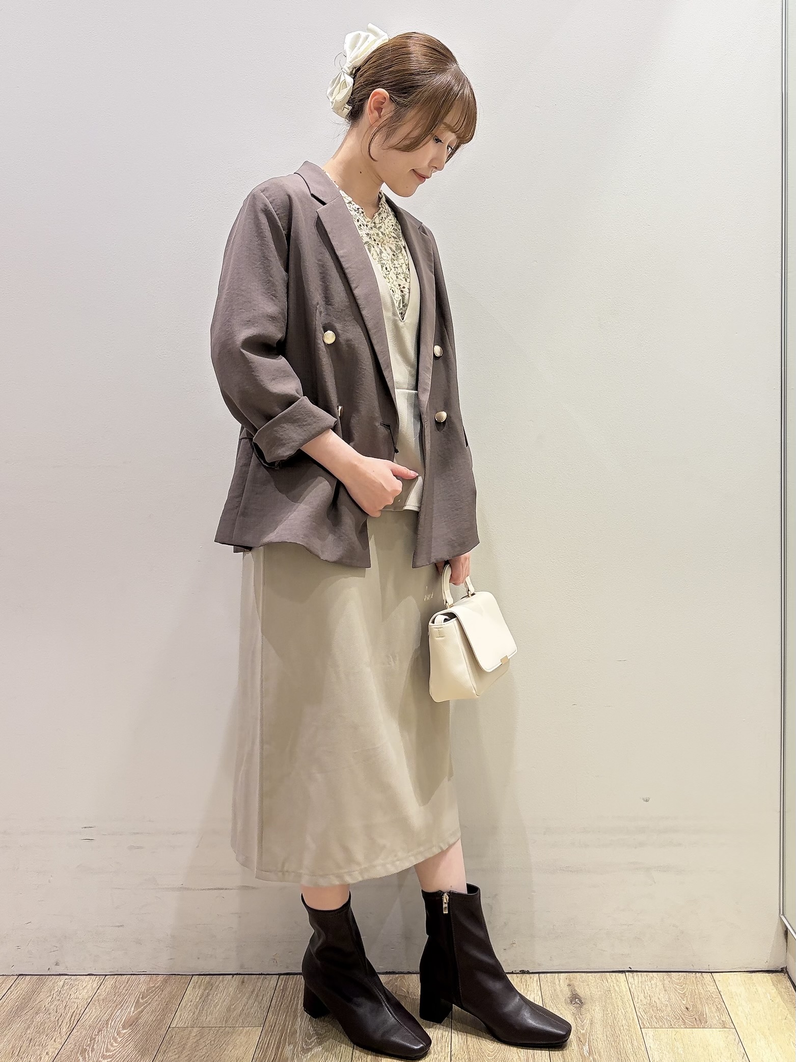 MOMOさんの「index｜《再入荷》ダブルブレストテーラードジャケット【接触冷感／吸水速乾／イージーアイロン／防シワ／洗濯機O」を使ったコーディネート