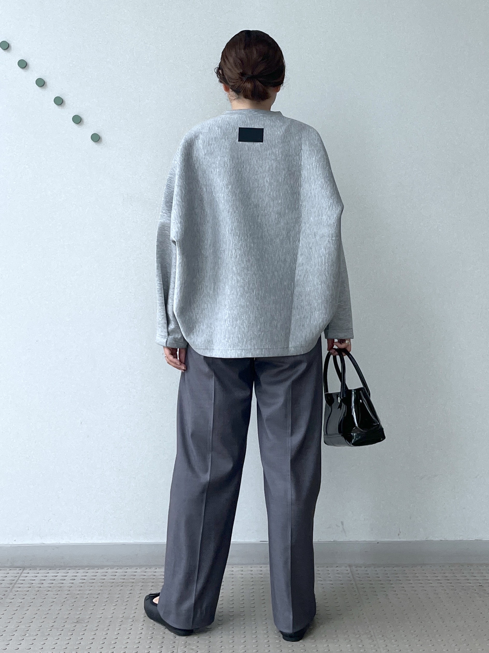 Soeさんの「DRESSTERIOR｜2タック カービーパンツ」を使ったコーディネート
