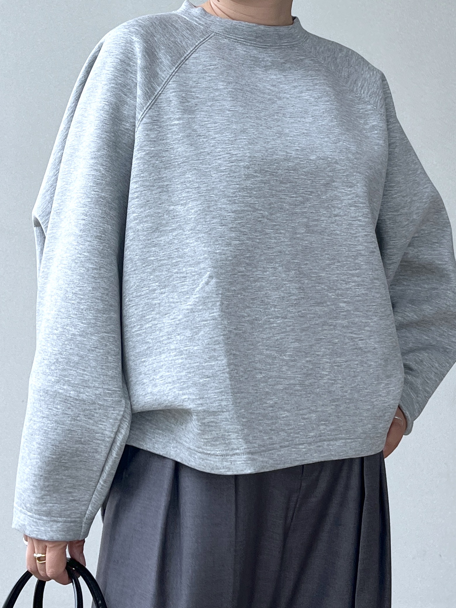 Soeさんの「DRESSTERIOR｜2タック カービーパンツ」を使ったコーディネート