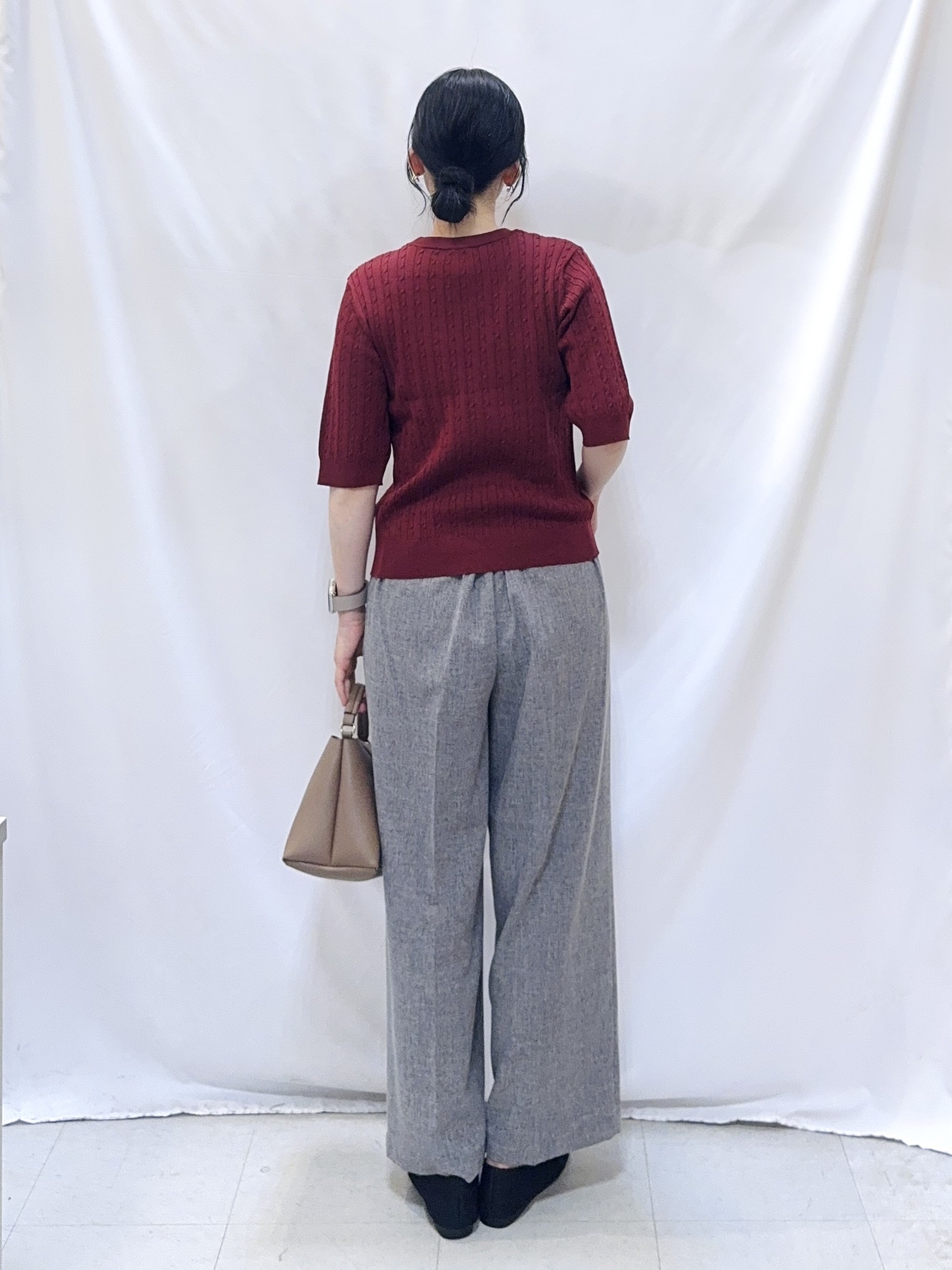 𝐇𝐢𝐫𝐨𝐦𝐢さんの「SHOO･LA･RUE｜【洗濯機可/S-LL】上品見え ミニケーブルニット」を使ったコーディネート