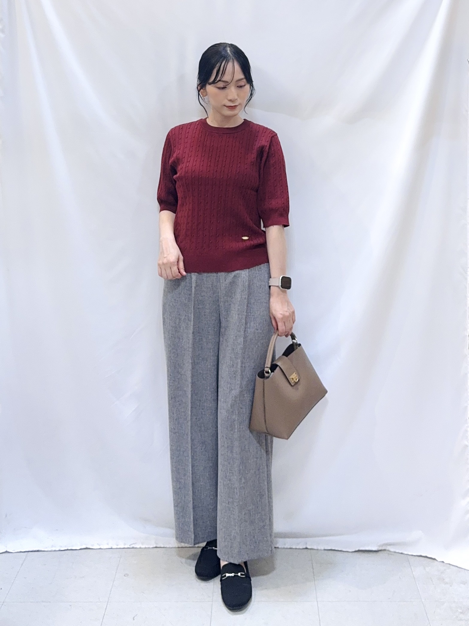 𝐇𝐢𝐫𝐨𝐦𝐢さんの「SHOO･LA･RUE｜【洗濯機可/S-LL】上品見え ミニケーブルニット」を使ったコーディネート