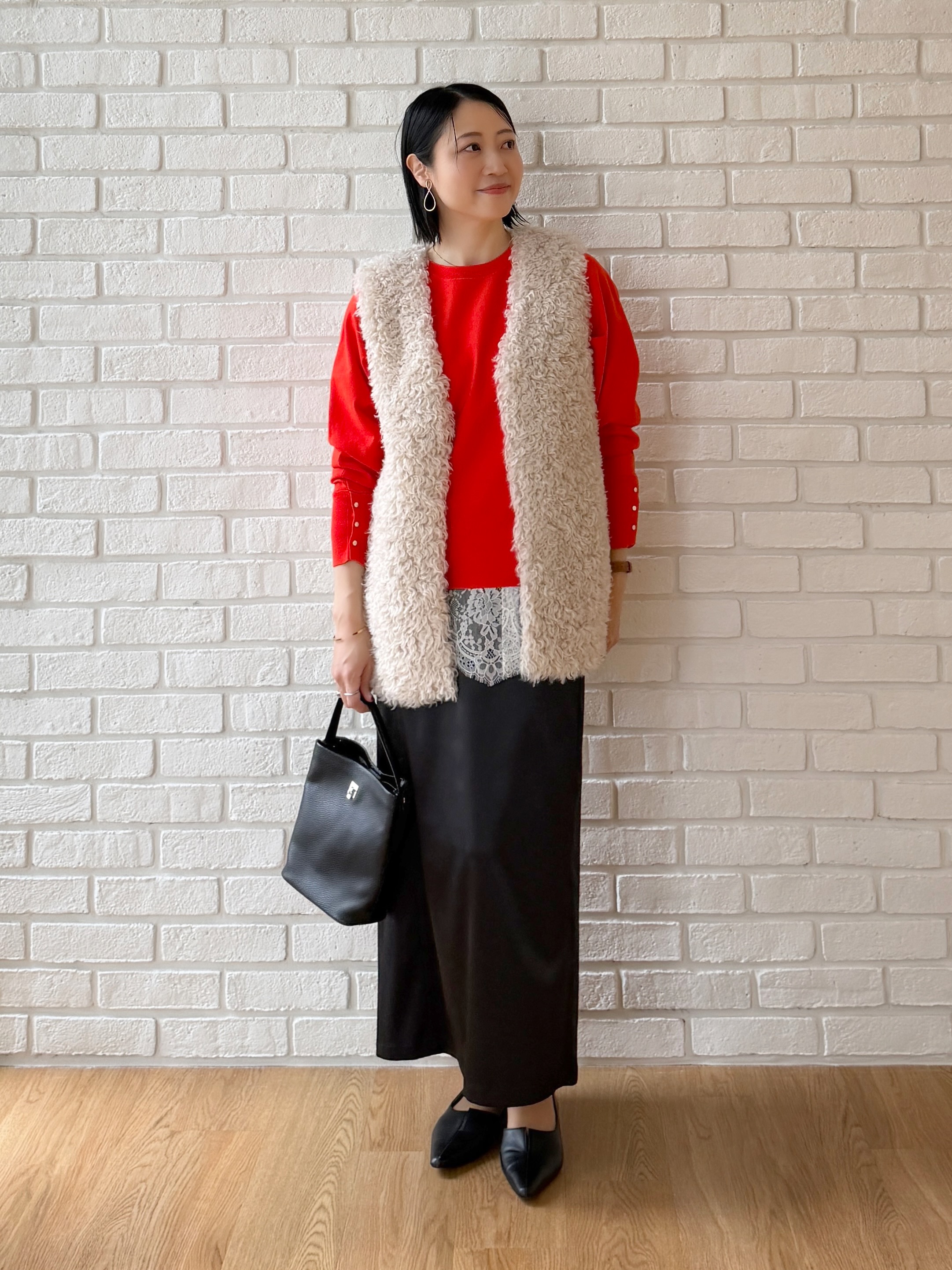 shihoさんの「INDIVI｜【選べる6色／ストレッチ◎】きれいめドルマンスリーブニット」を使ったコーディネート