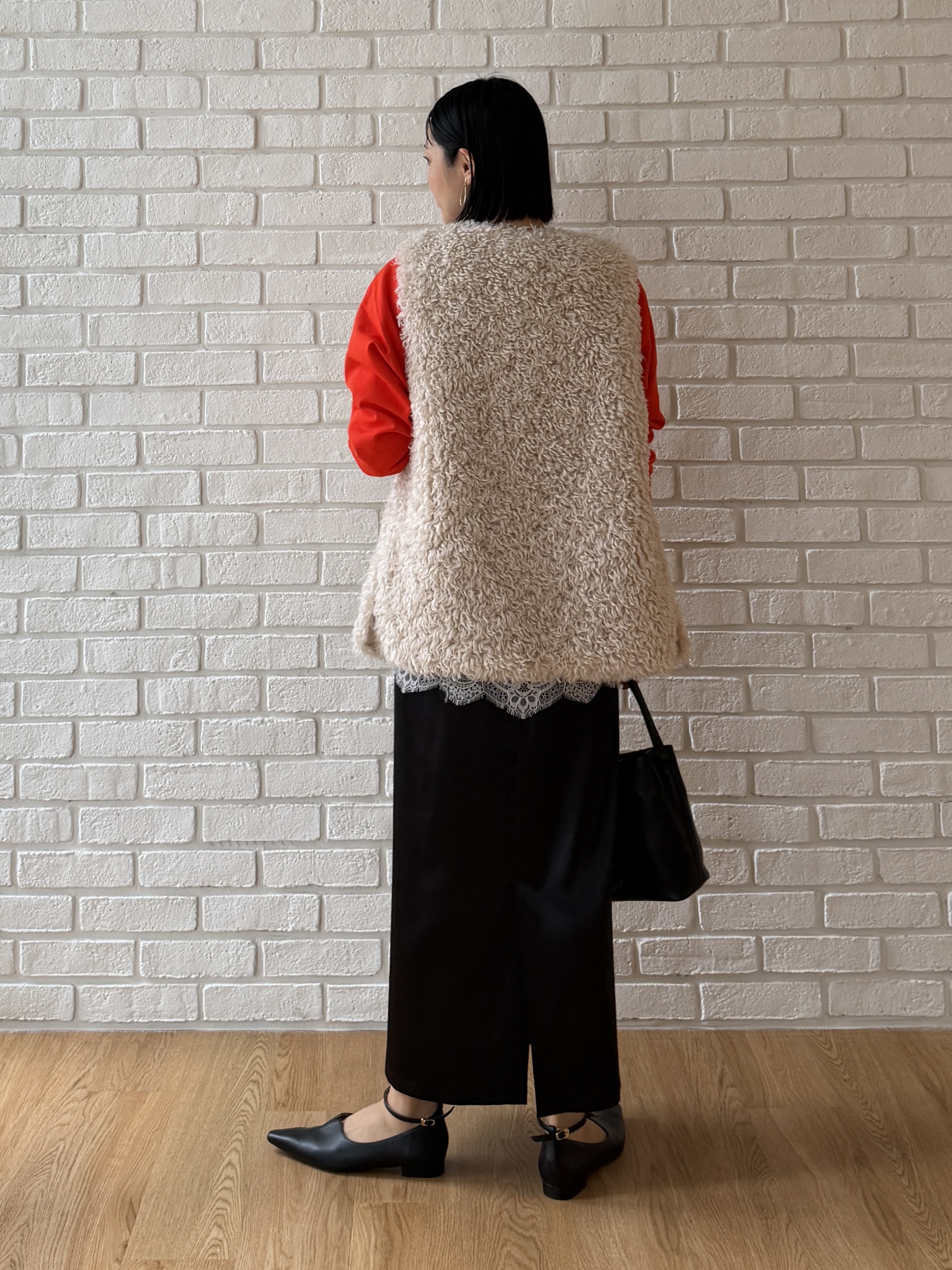 shihoさんの「INDIVI｜【選べる6色／ストレッチ◎】きれいめドルマンスリーブニット」を使ったコーディネート