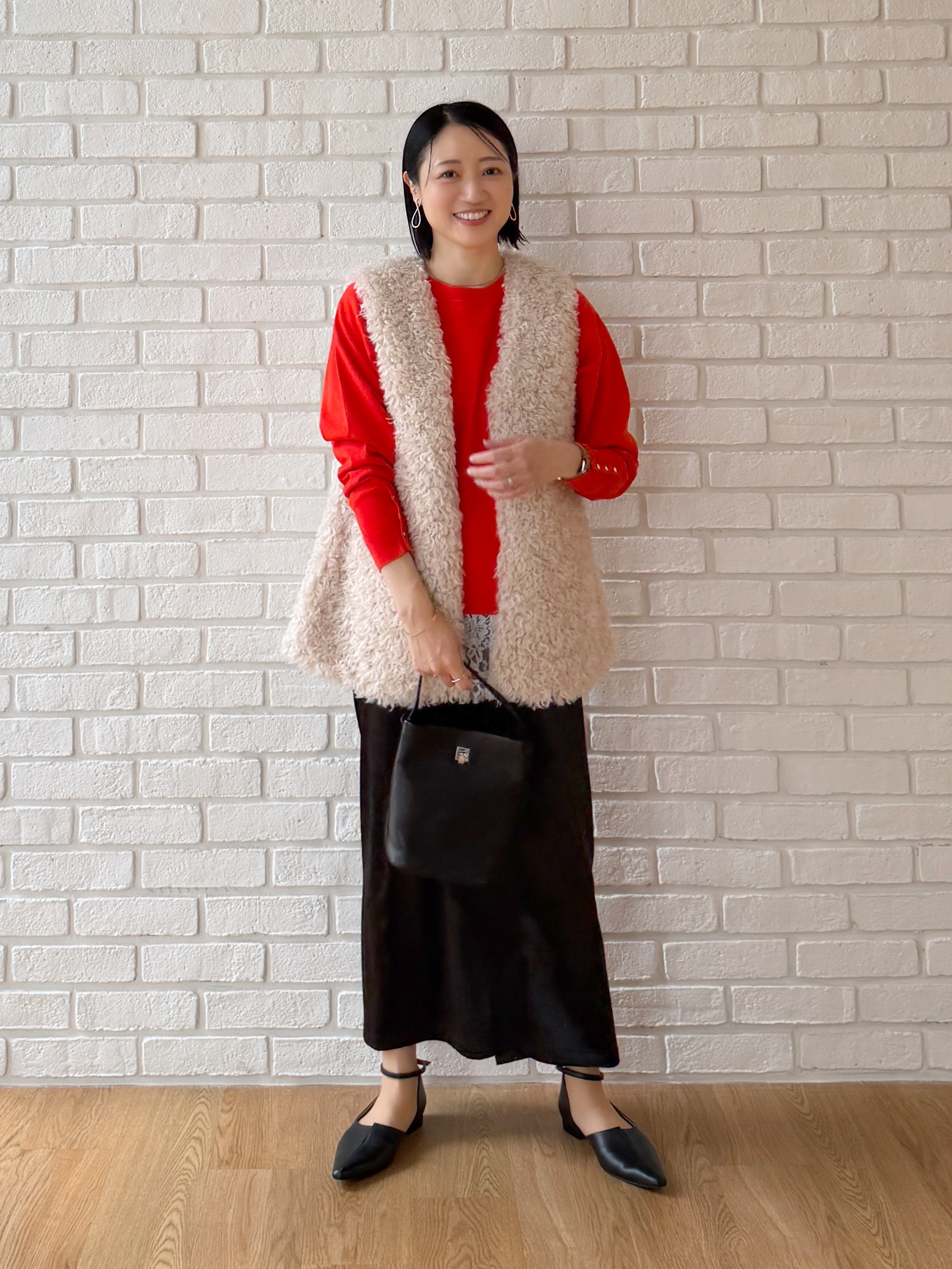 shihoさんの「INDIVI｜【選べる6色／ストレッチ◎】きれいめドルマンスリーブニット」を使ったコーディネート