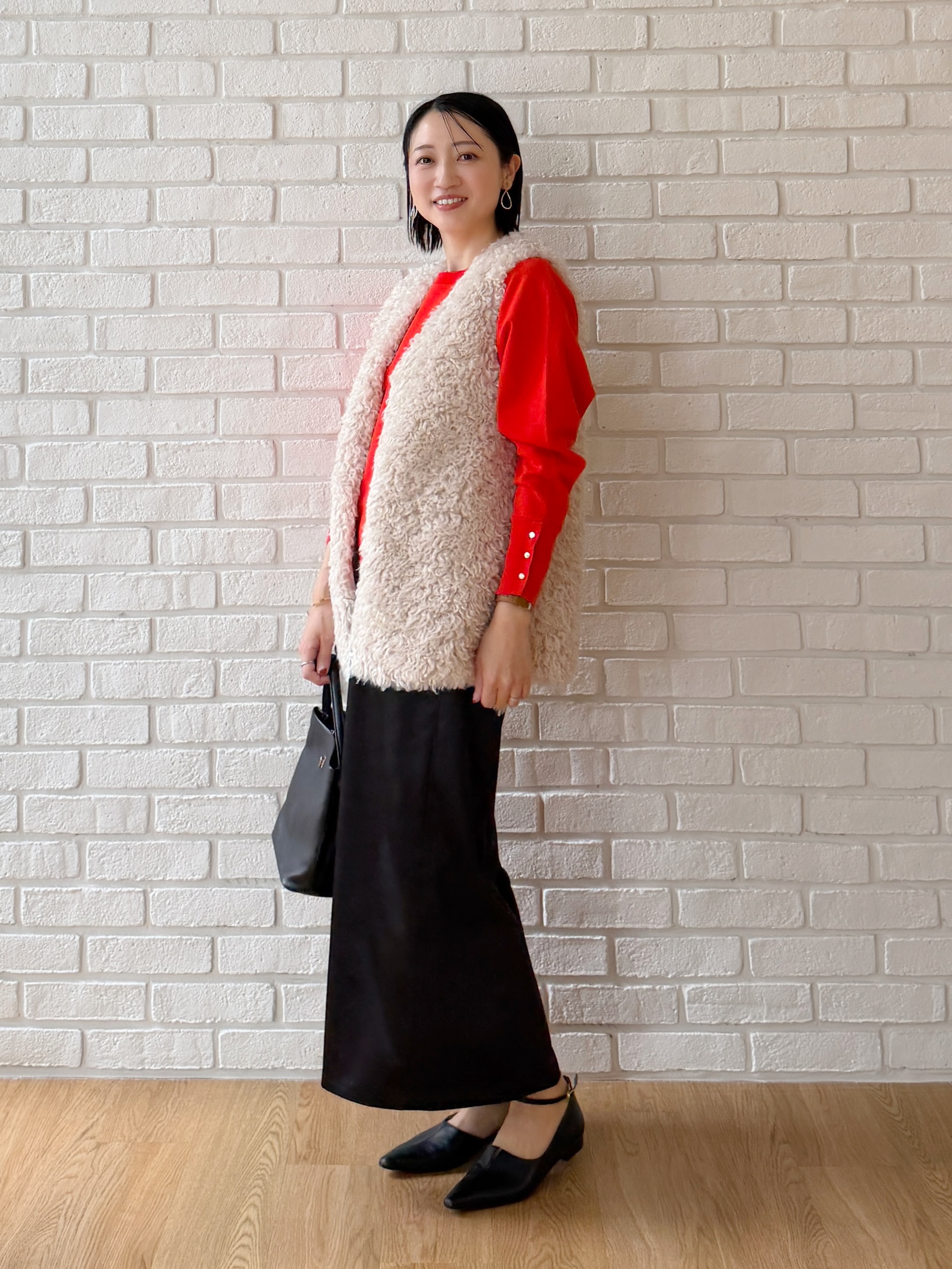 shihoさんの「INDIVI｜【選べる6色／ストレッチ◎】きれいめドルマンスリーブニット」を使ったコーディネート