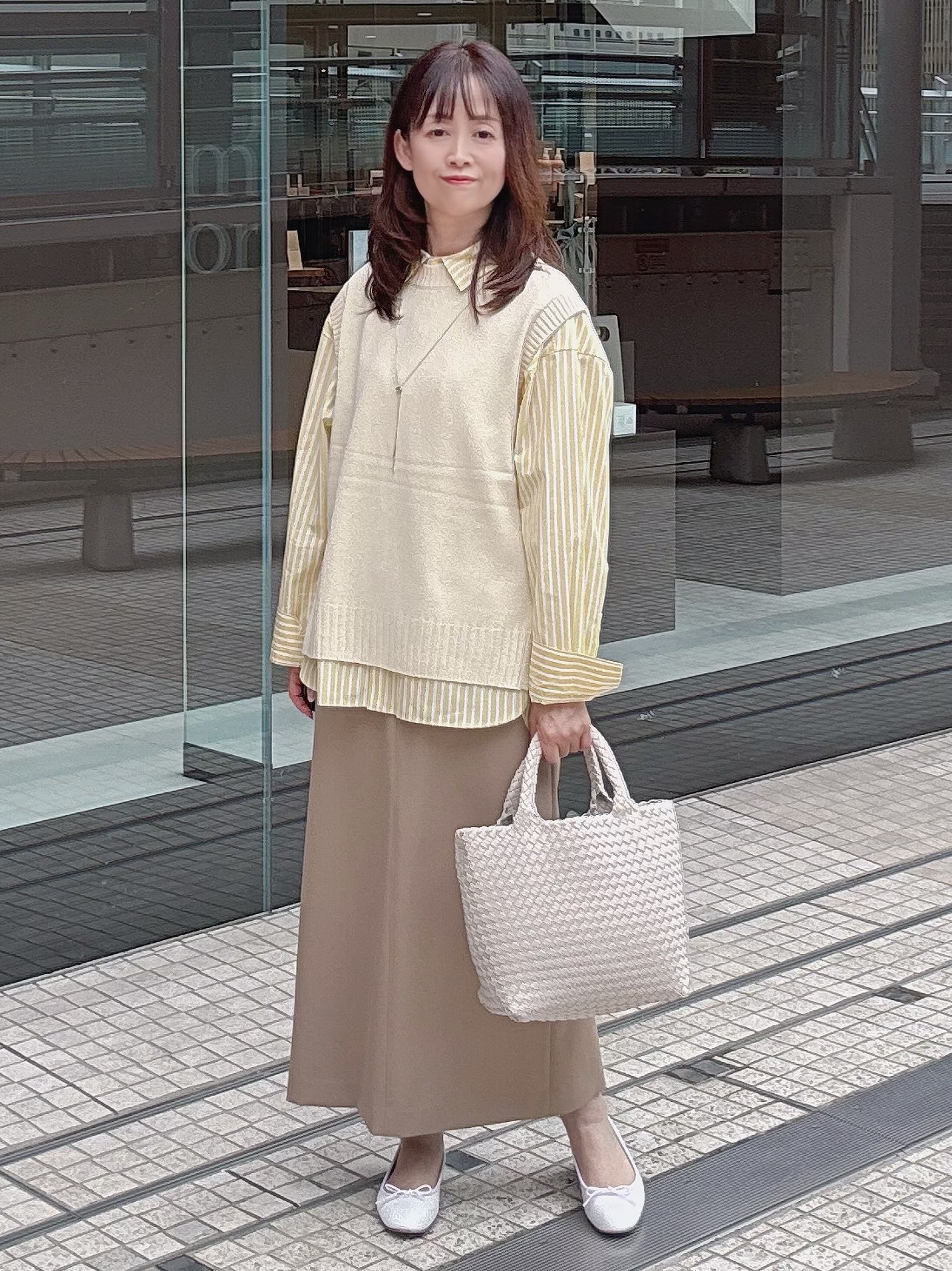makiさんの「UNTITLED｜【6色色展開/コットン100】カラーベーシックシャツ」を使ったコーディネート