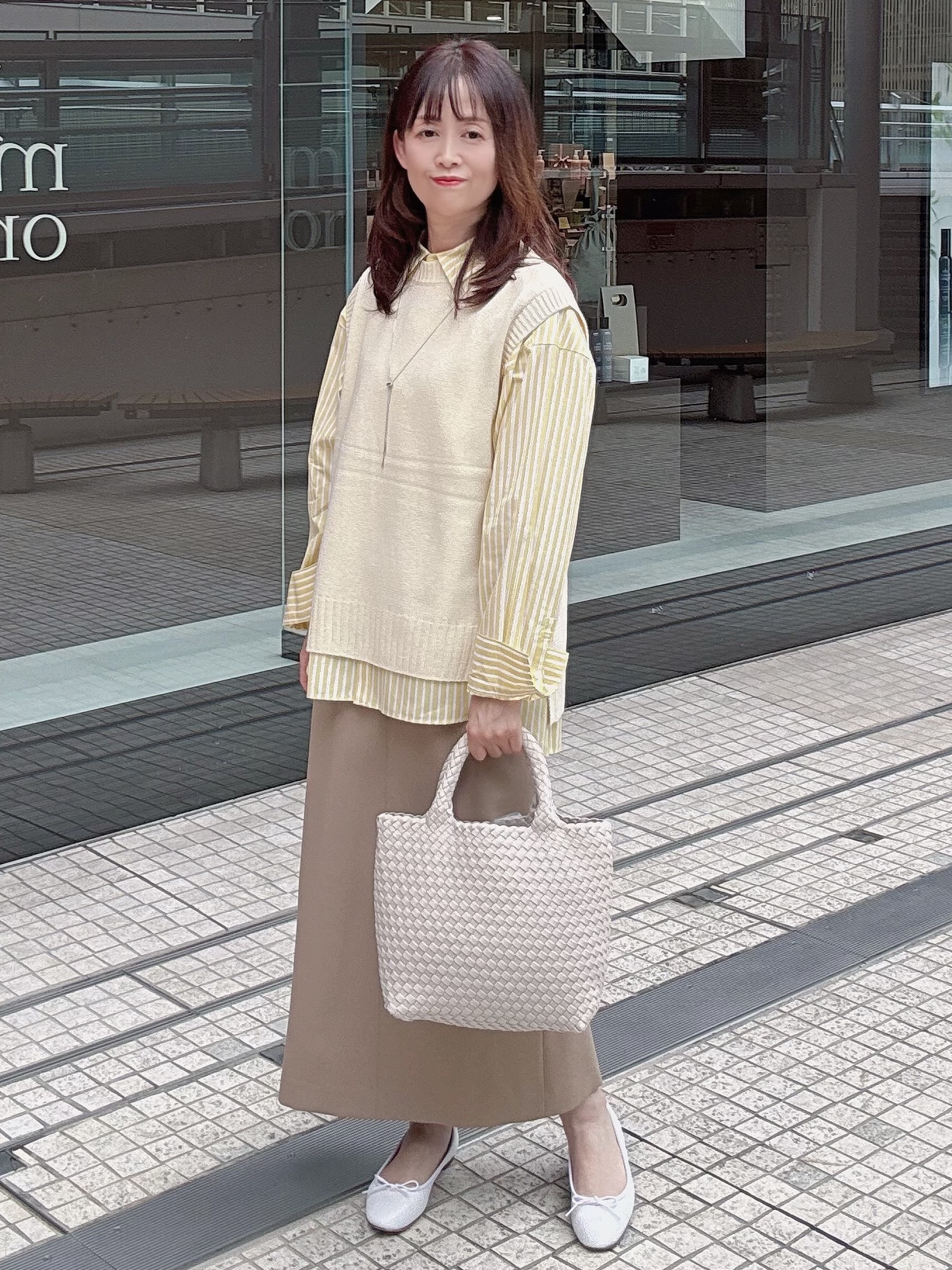 makiさんの「UNTITLED｜【6色色展開/コットン100】カラーベーシックシャツ」を使ったコーディネート