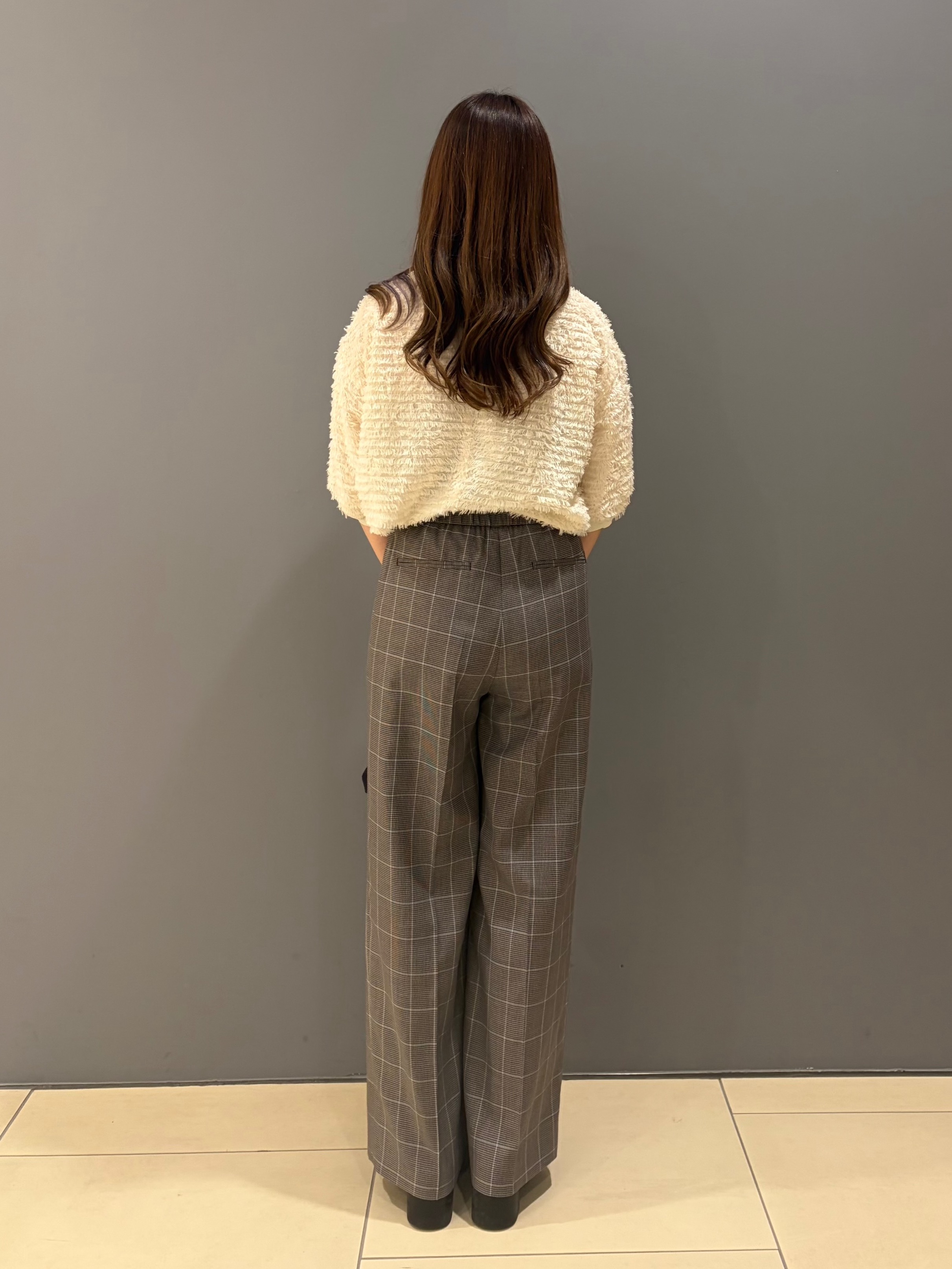 miさんの「UNTITLED｜【秋映え/体型カバー】フェザージャガードプルオーバー」を使ったコーディネート
