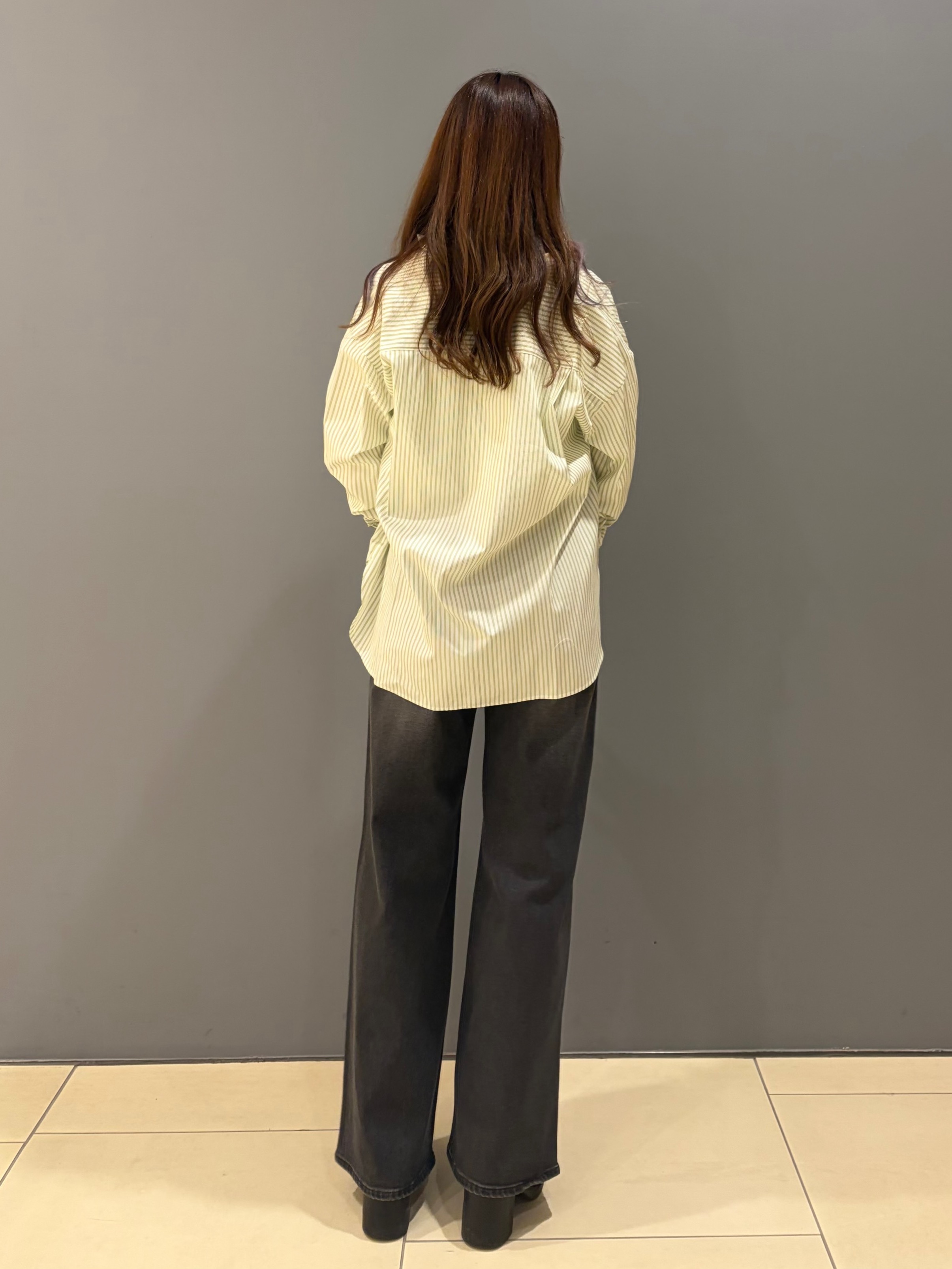 miさんの「UNTITLED｜【羽織りのインナーに】レースプルオーバー」を使ったコーディネート