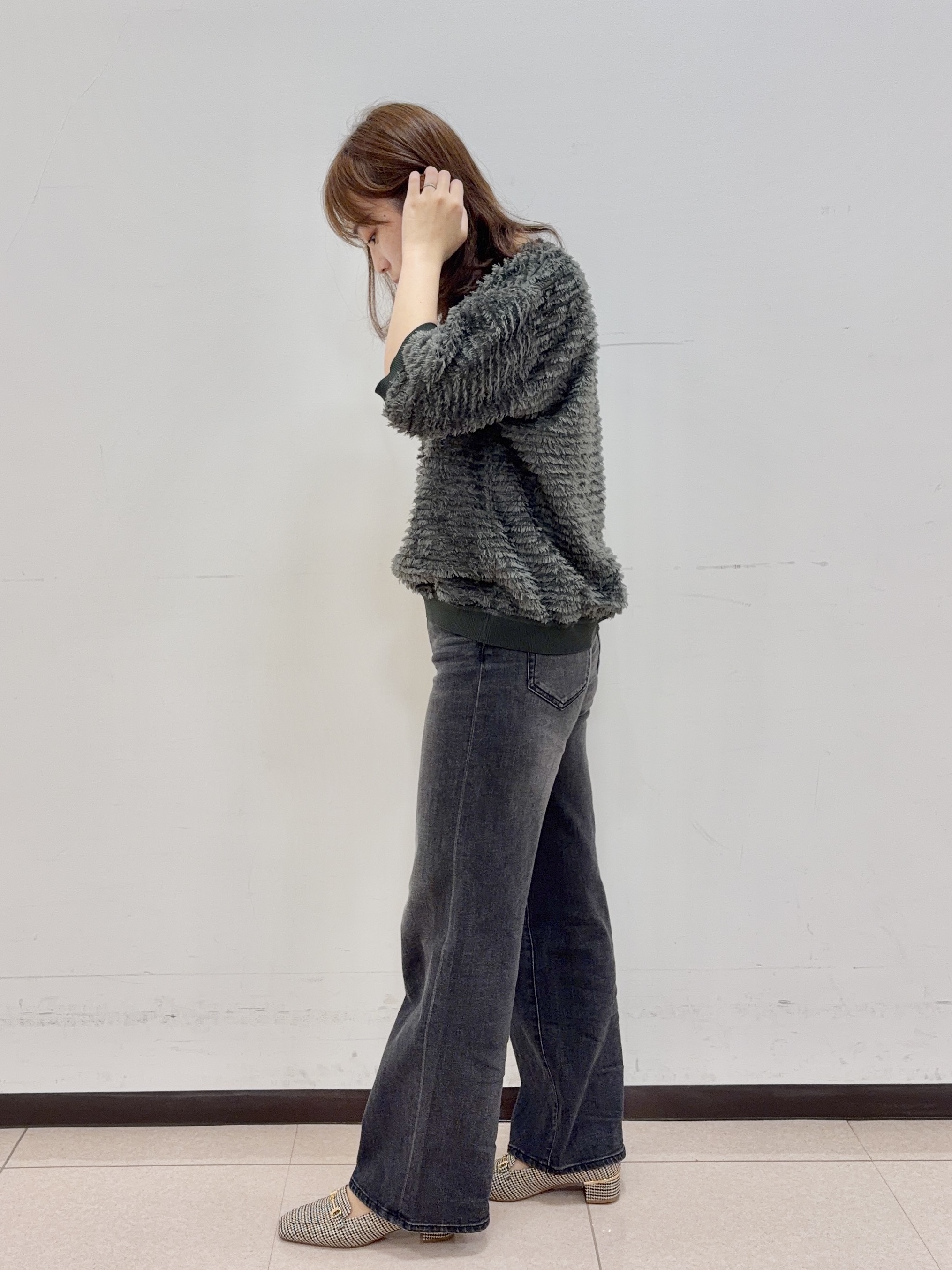 りおさんの「UNTITLED｜【秋映え/体型カバー】フェザージャガードプルオーバー」を使ったコーディネート