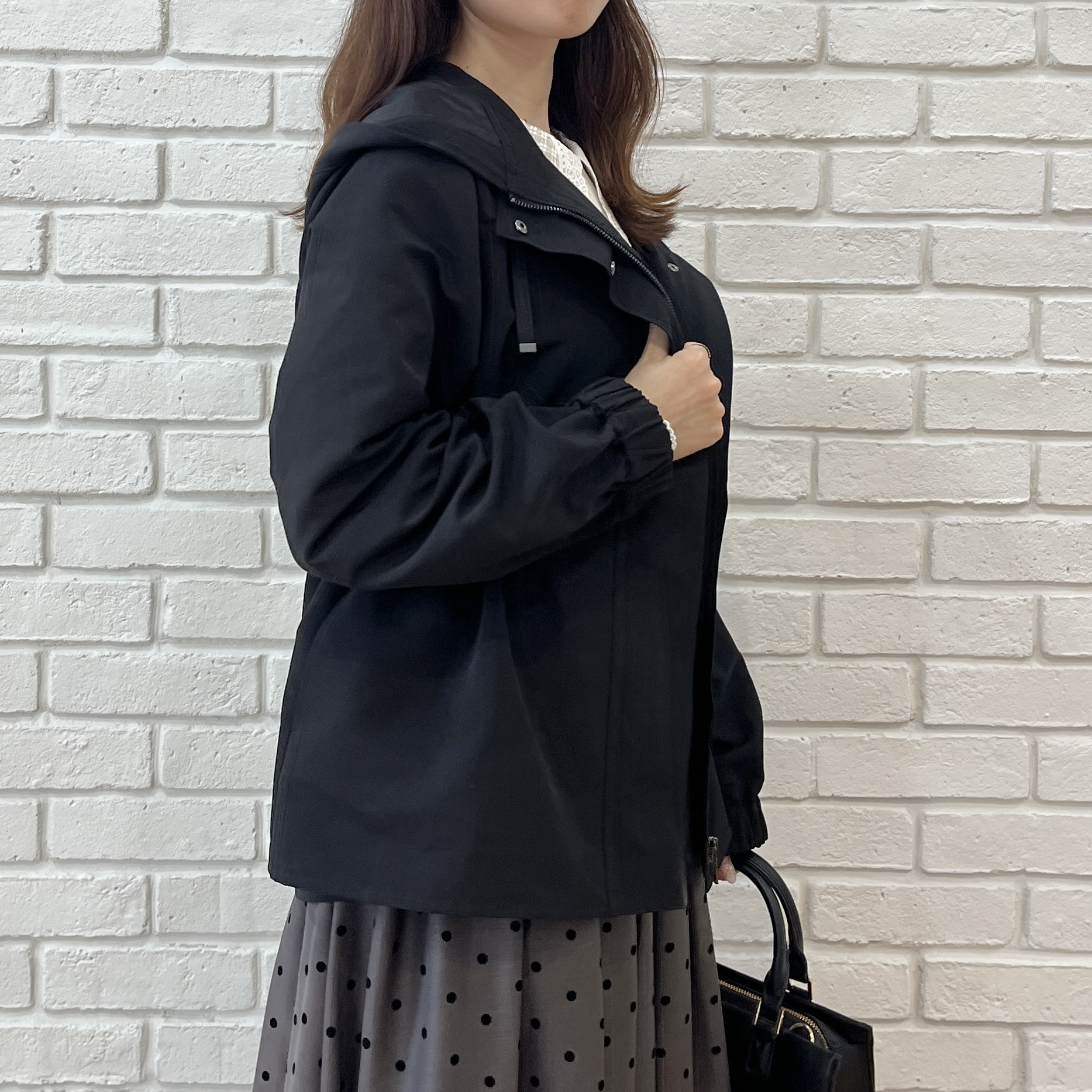 はばさんの「Couture brooch｜【セットアップ可・着映えて上品】フロッキードットスカート」を使ったコーディネート