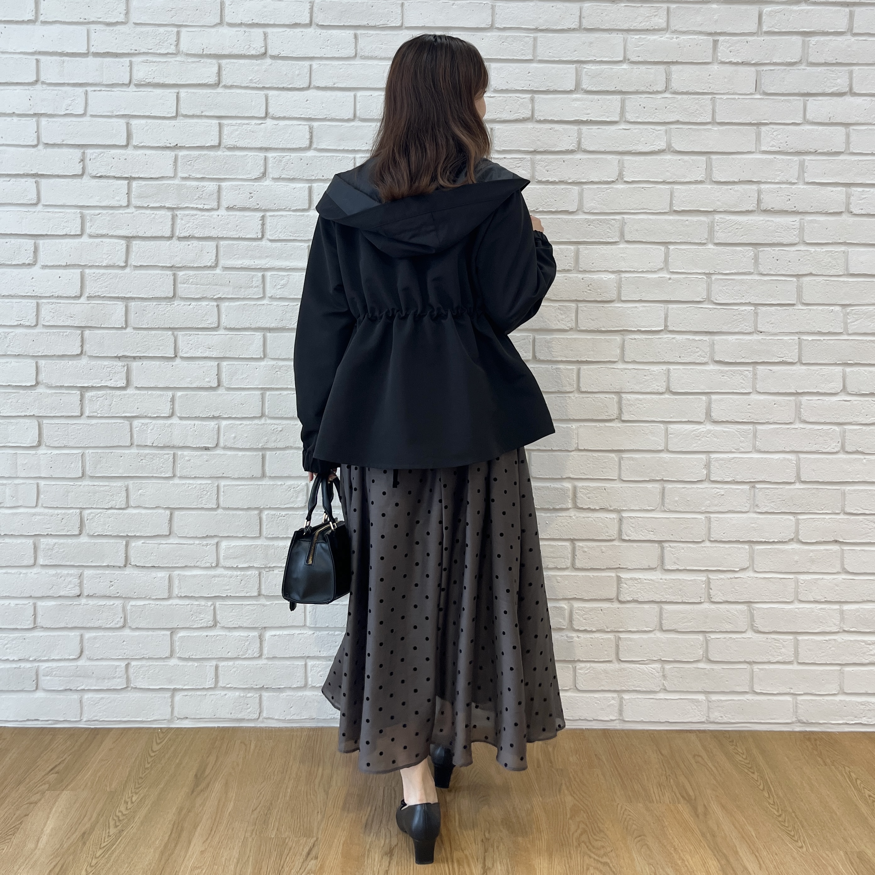 はばさんの「Couture brooch｜【セットアップ可・着映えて上品】フロッキードットスカート」を使ったコーディネート