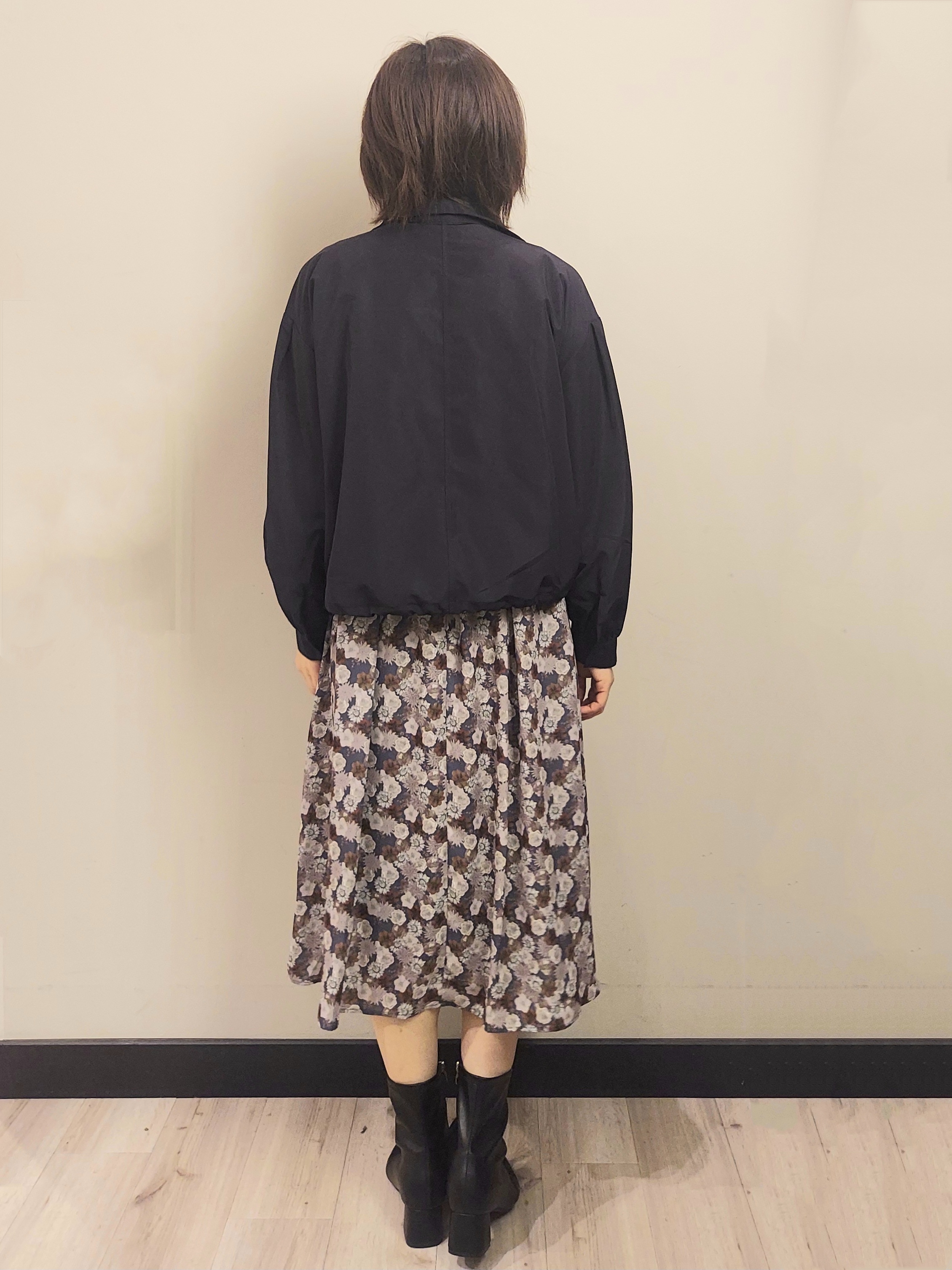 MAKIさんの「index｜【防シワ】スタンドパフブルゾン《洗濯機OK》」を使ったコーディネート