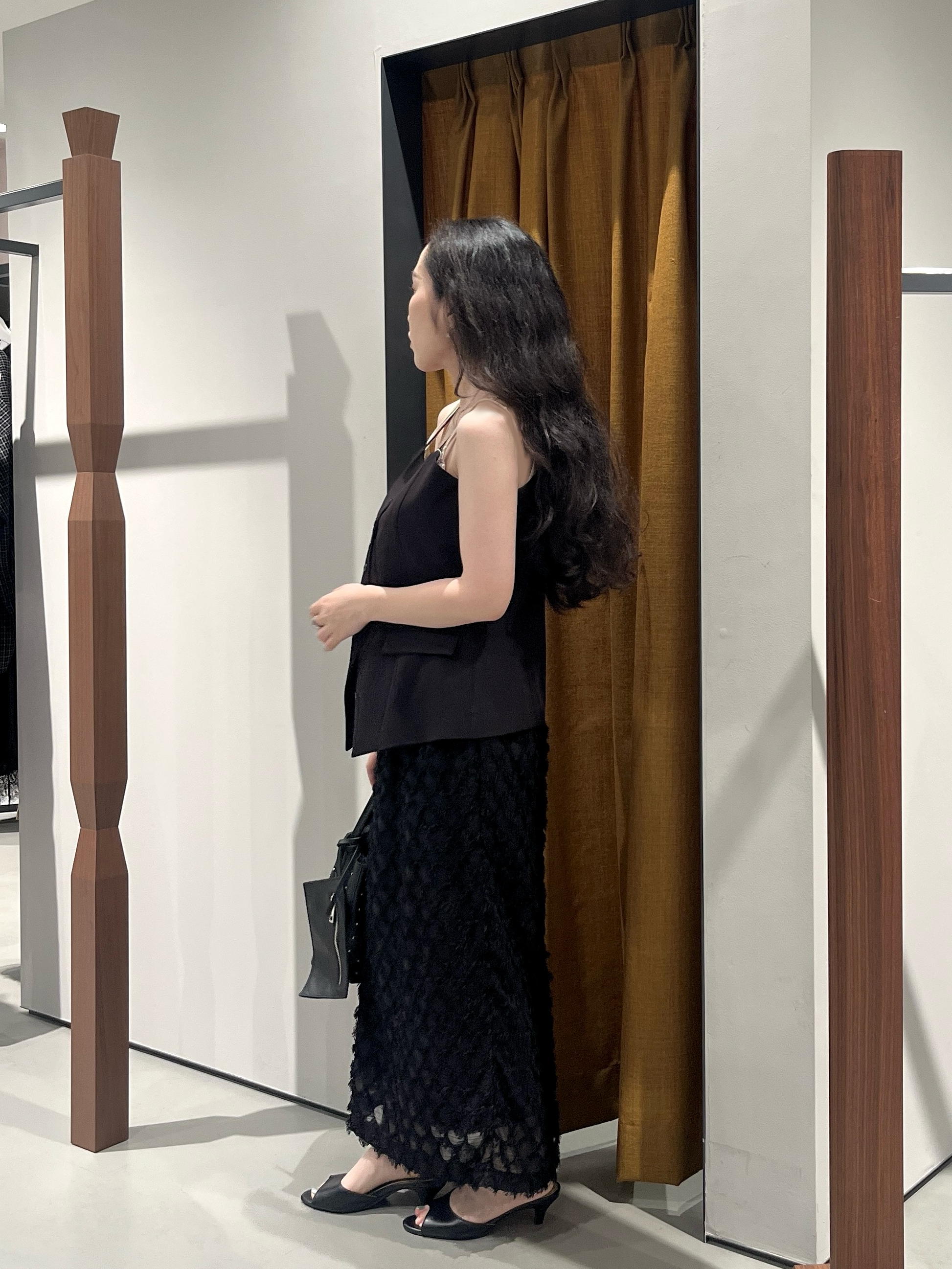 Uminoさんの「INDIVI｜Comfy Set Up｜キャミジレ【セットアップ対応／通勤／カセット服】」を使ったコーディネート