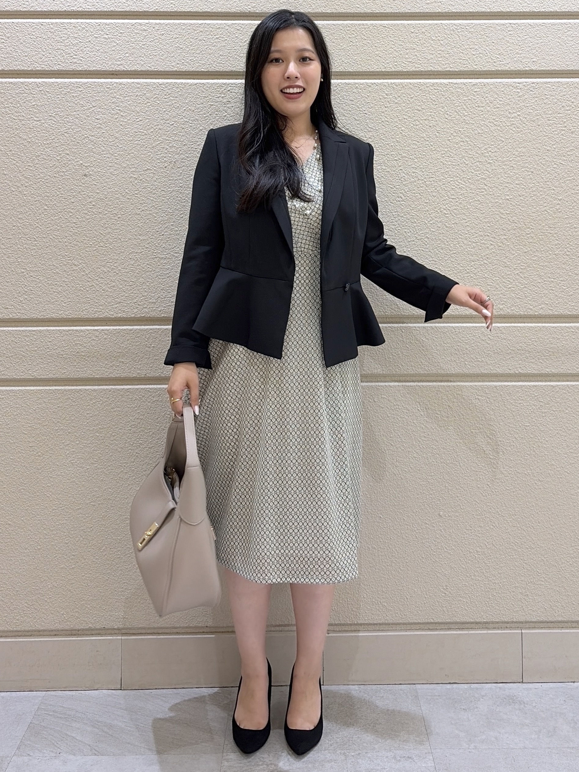 Momokaさんの「COUP DE CHANCE｜【手洗い可／日本製／スーツ可】ペプラムジャケット」を使ったコーディネート