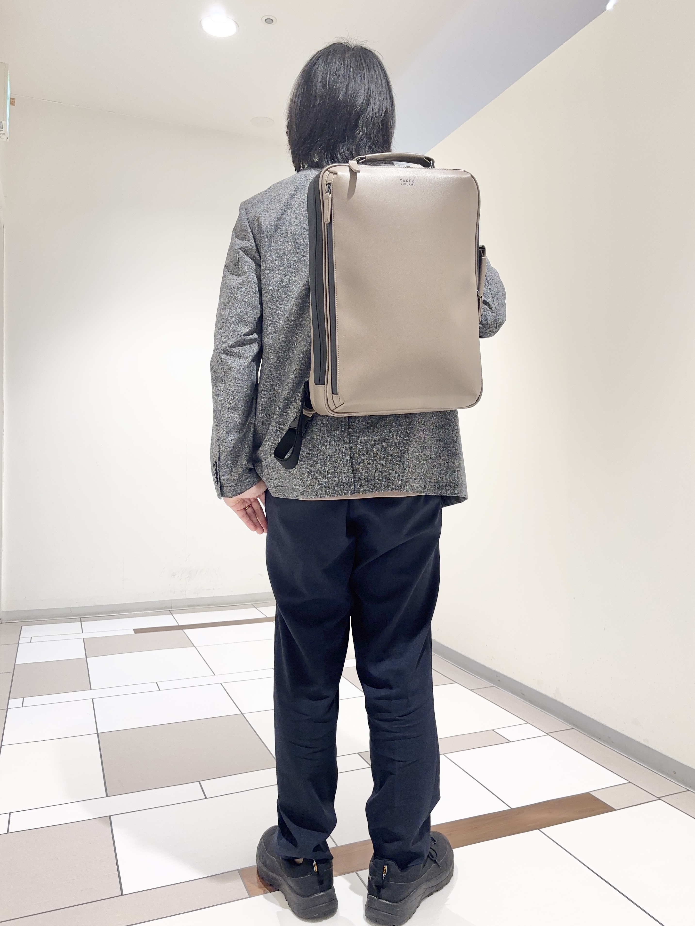 及川さんの「TAKEO KIKUCHI｜【抗菌防臭】COOL DOTS（R）ドビープリント ジャケット」を使ったコーディネート