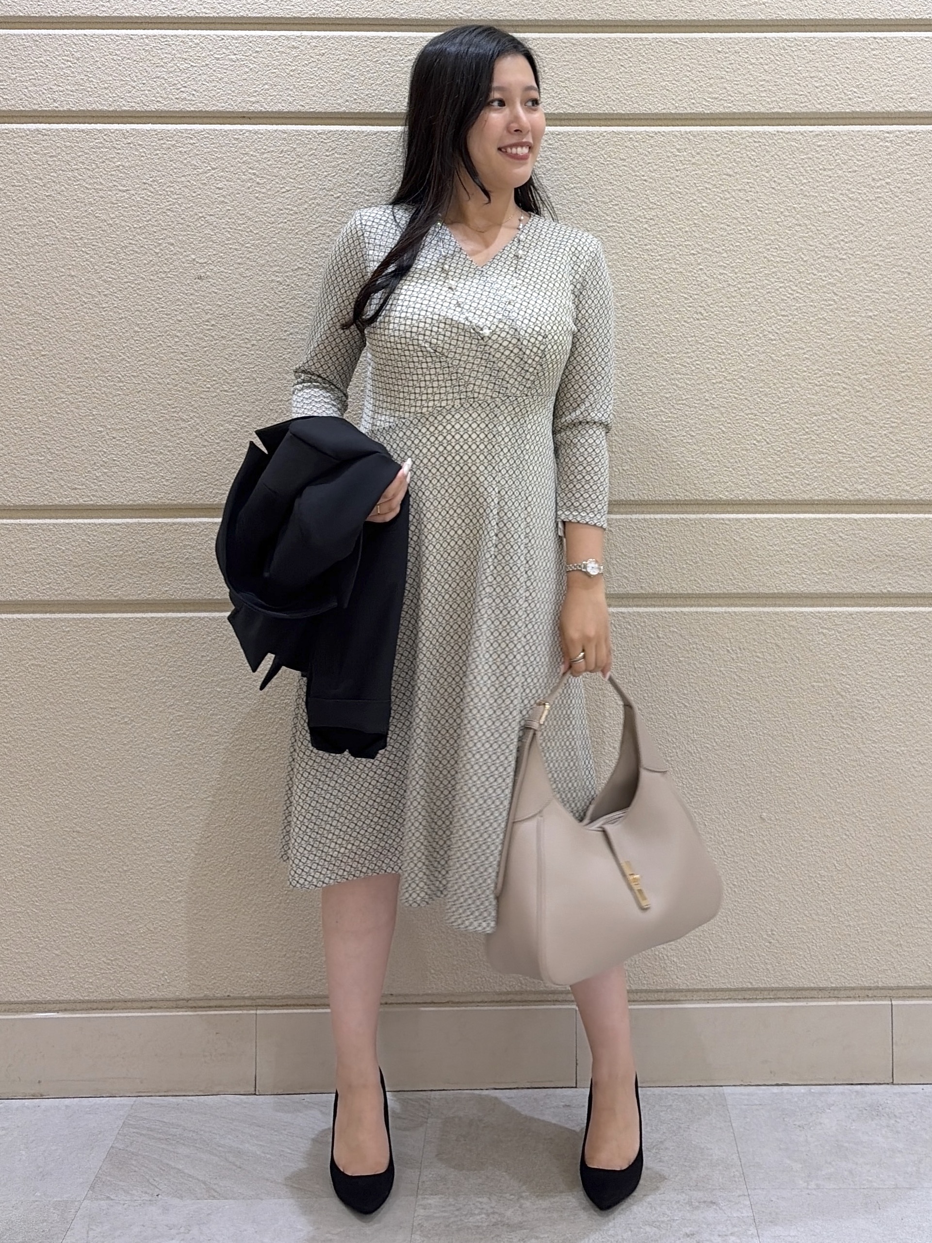 Momokaさんの「COUP DE CHANCE｜【手洗い可／日本製】カシュクールワンピース」を使ったコーディネート
