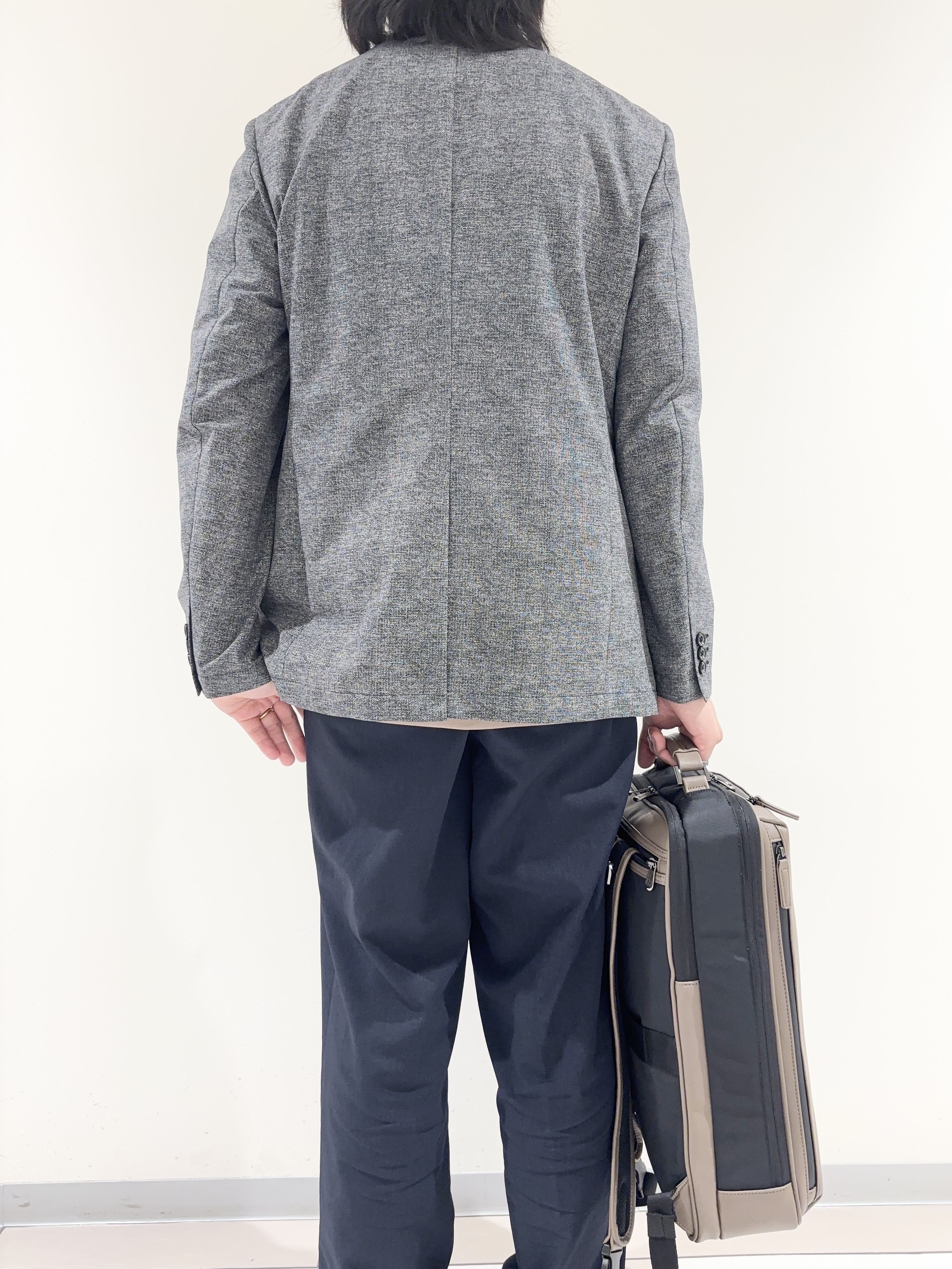 及川さんの「TAKEO KIKUCHI｜【抗菌防臭】COOL DOTS（R）ドビープリント ジャケット」を使ったコーディネート