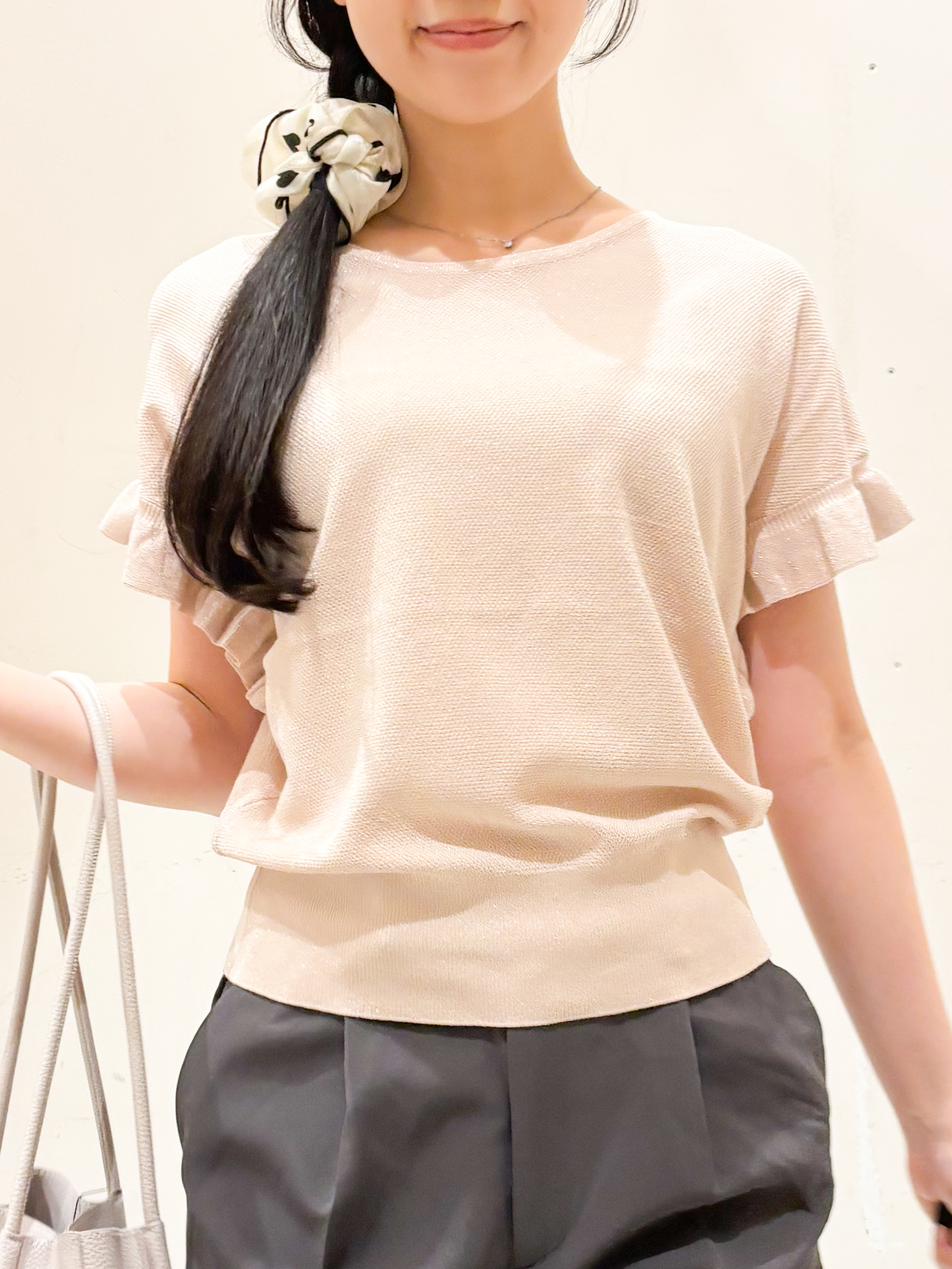 Hinaさんの「OPAQUE.CLIP｜フリルスリーブニット【洗濯機OK】」を使ったコーディネート