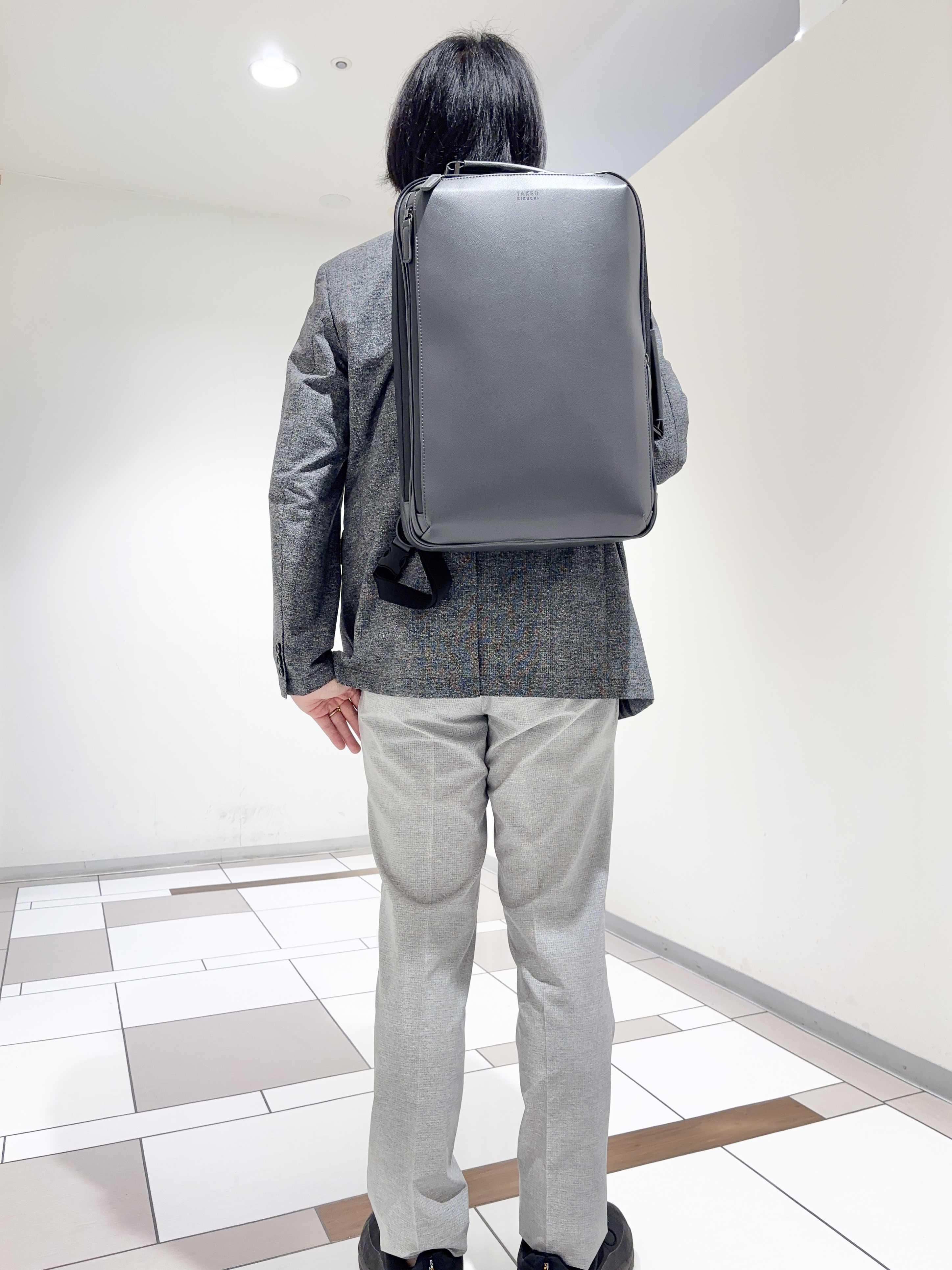 及川さんの「TAKEO KIKUCHI｜【抗菌防臭】COOL DOTS（R）ドビープリント ジャケット」を使ったコーディネート