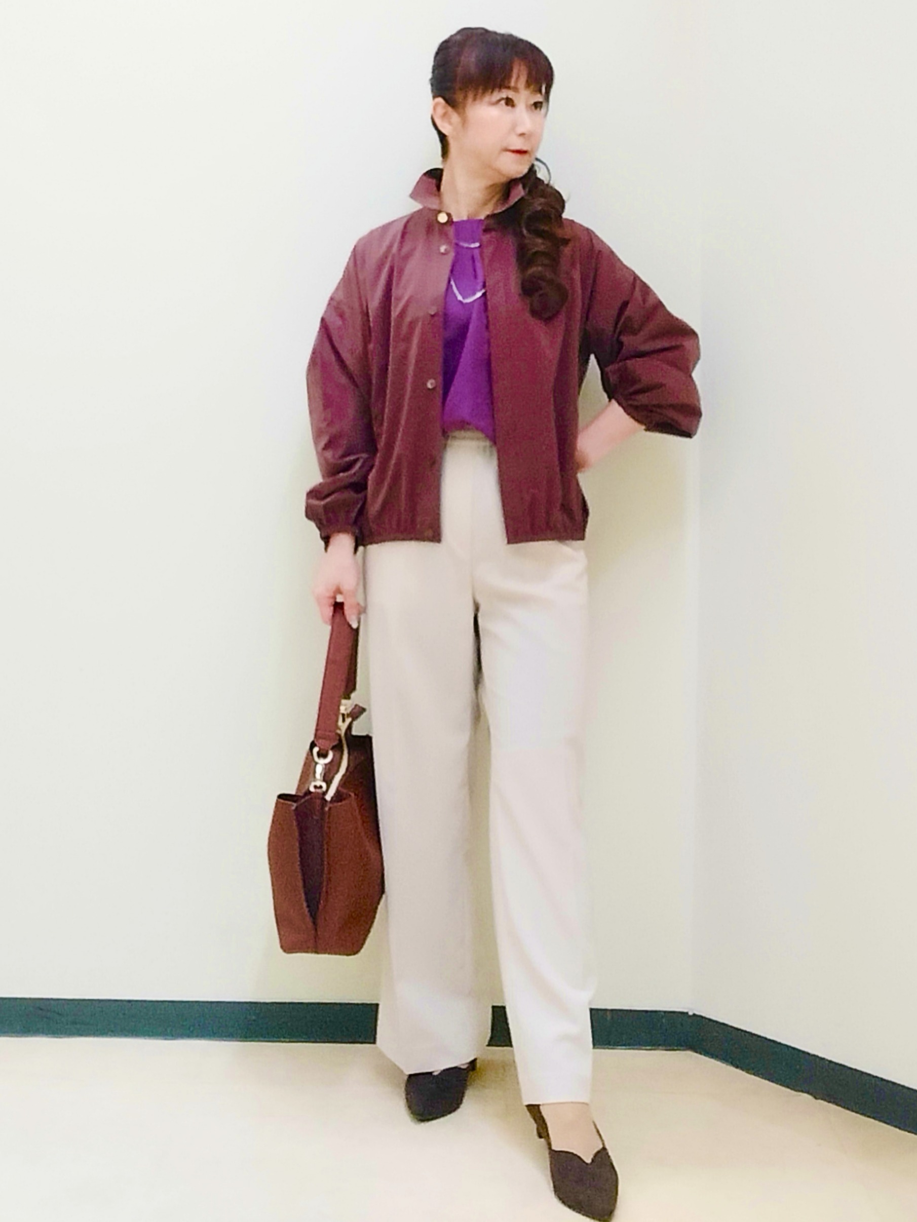 花さんの「Reflect｜タックデザイン ラグランスリーブブラウス」を使ったコーディネート