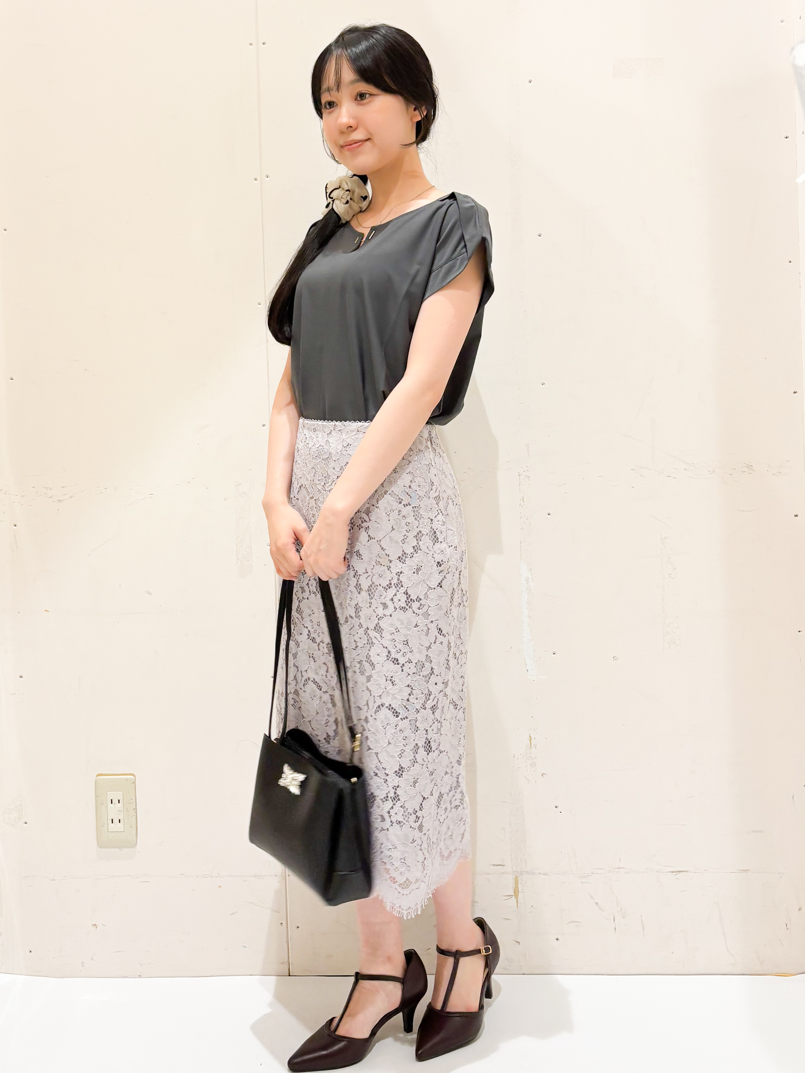 Hinaさんの「OPAQUE.CLIP｜【接触冷感】ひんやりキーネックフレンチトップス《洗濯機OK》」を使ったコーディネート