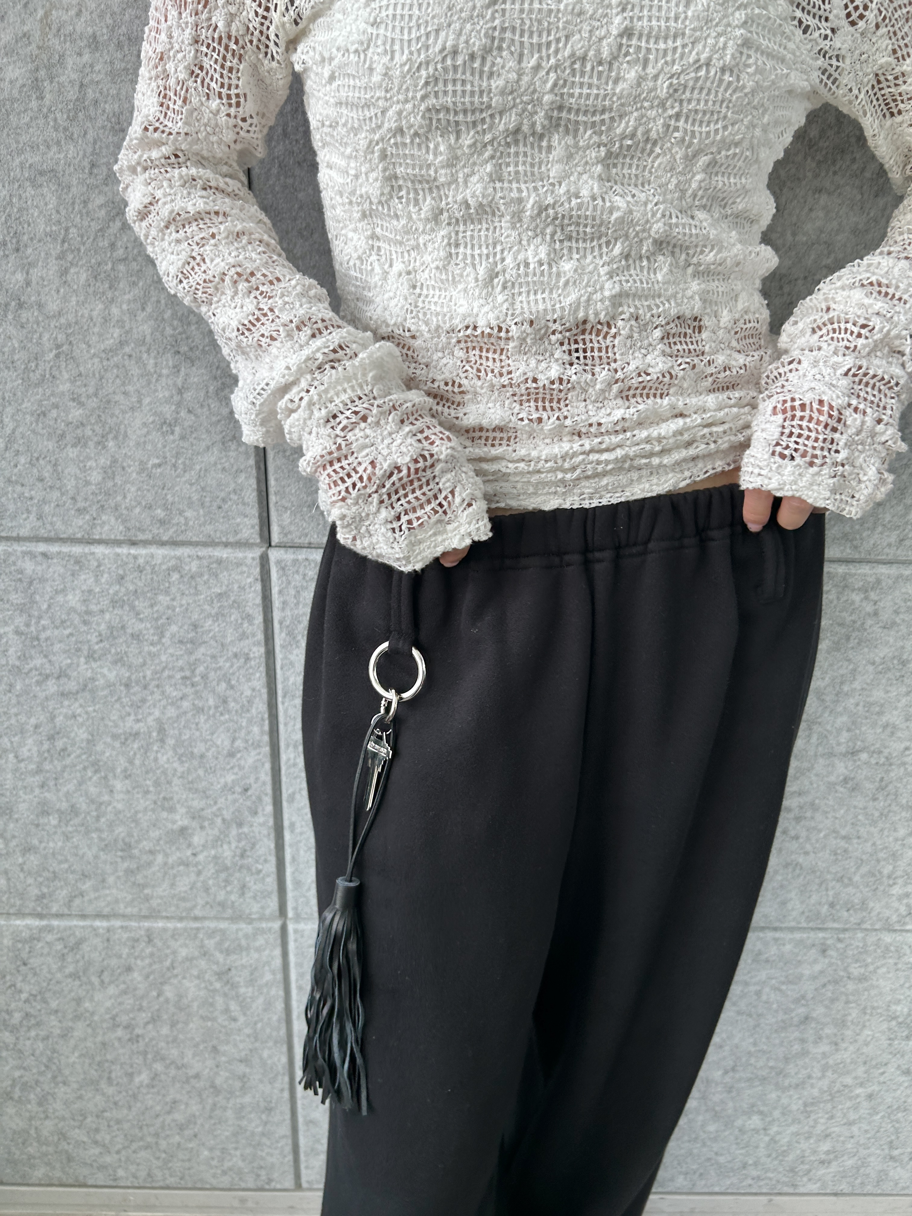 harunaさんの「CODE A｜【Re】floral lace tops」を使ったコーディネート