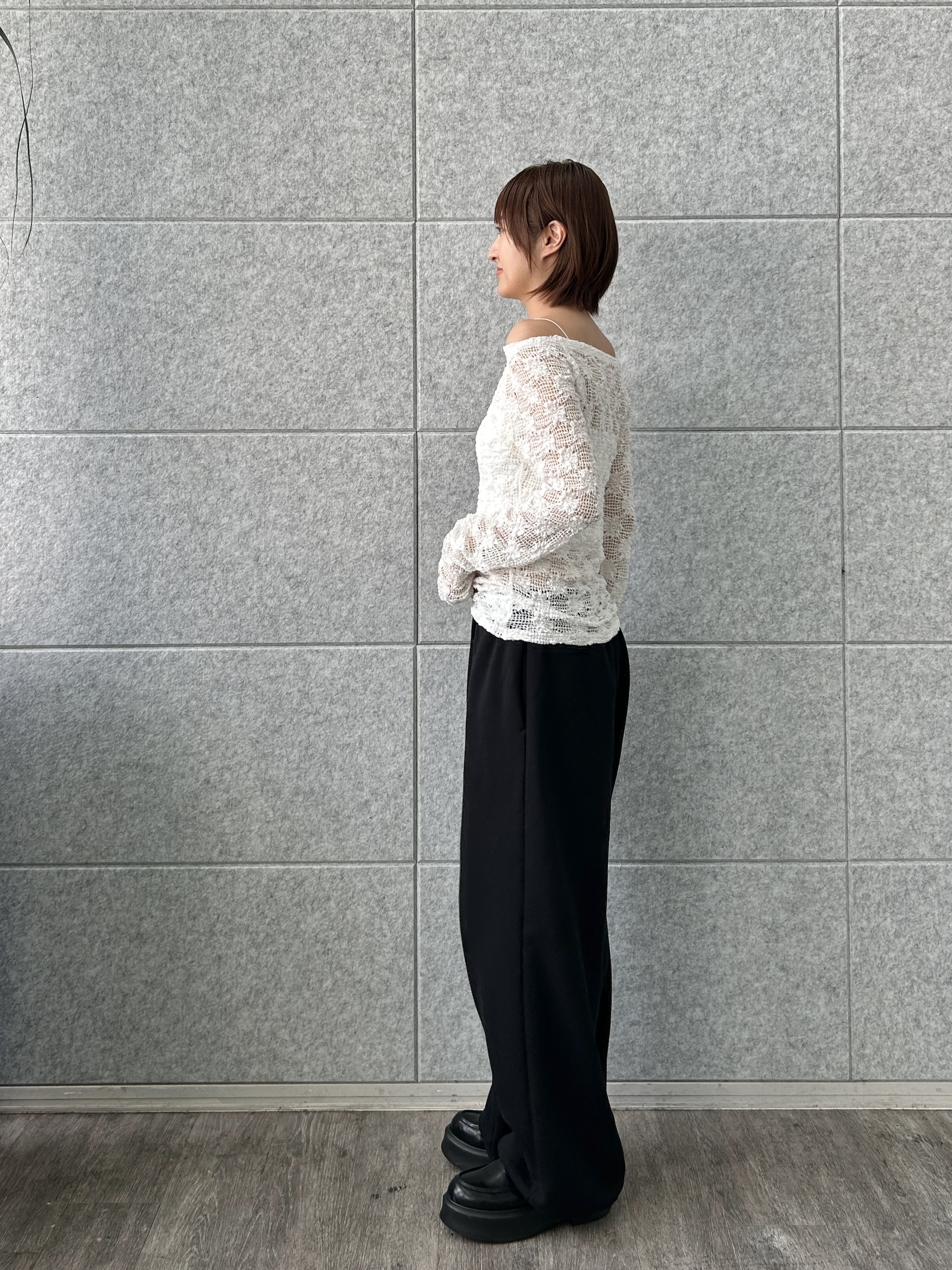 harunaさんの「CODE A｜【Re】floral lace tops」を使ったコーディネート