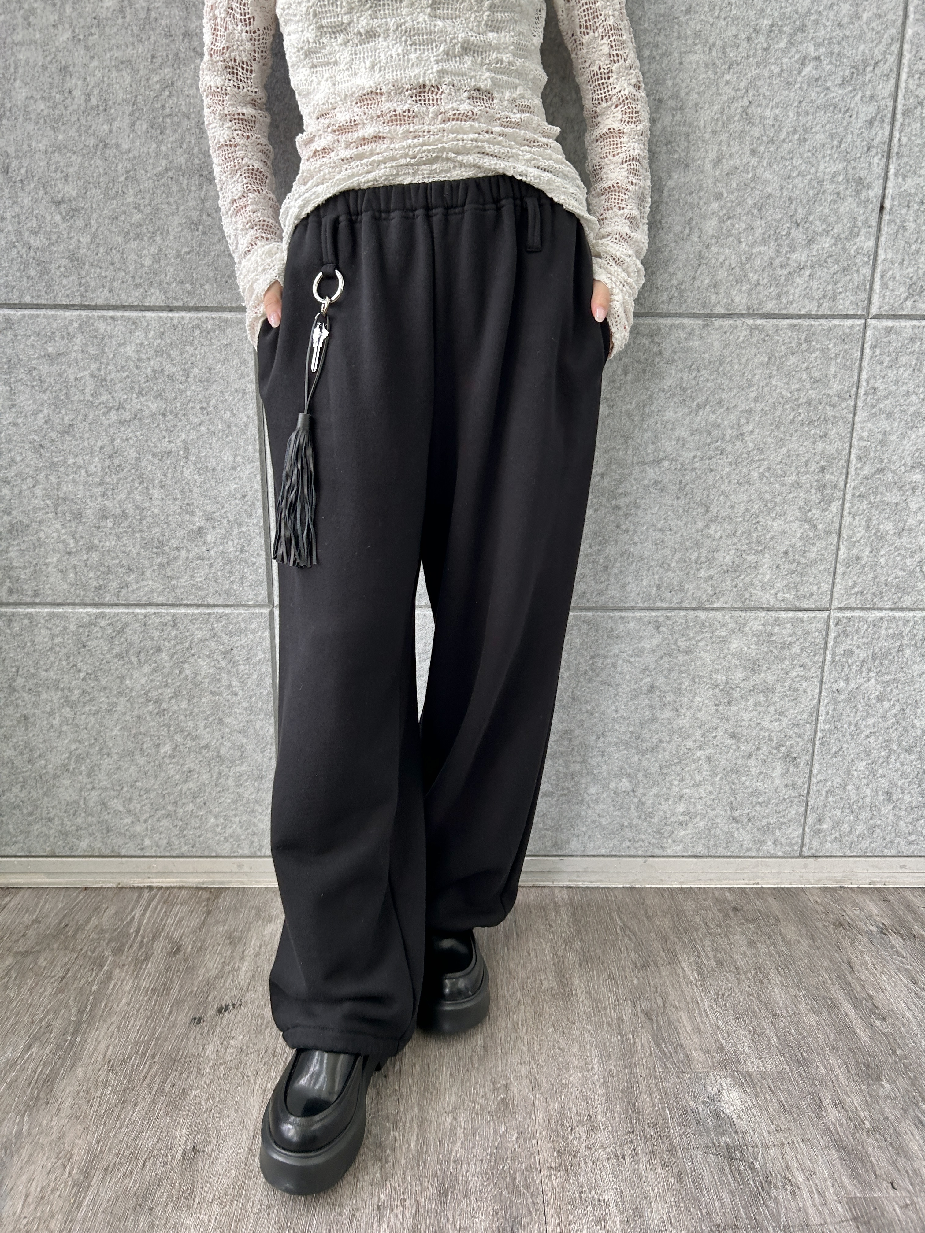 harunaさんの「CODE A｜【Re】floral lace tops」を使ったコーディネート