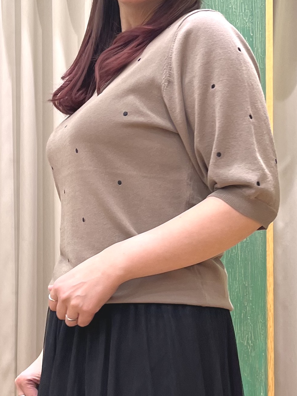 ゆっきーさんの「SHOO･LA･RUE｜【S-LL】さらっとタッチ 大人のドット刺繍ニット」を使ったコーディネート