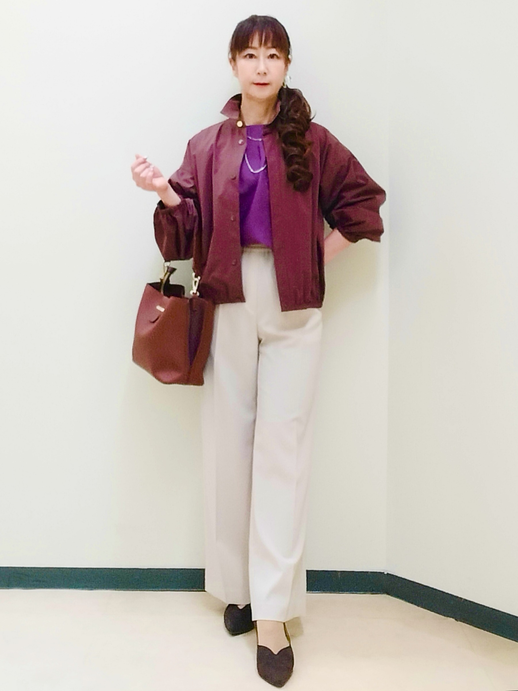 花さんの「Reflect｜タックデザイン ラグランスリーブブラウス」を使ったコーディネート
