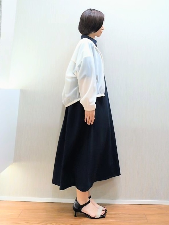 ミズタさんの「UNTITLED｜【秋羽織り/ジップ】トリコットシアーブラウス」を使ったコーディネート