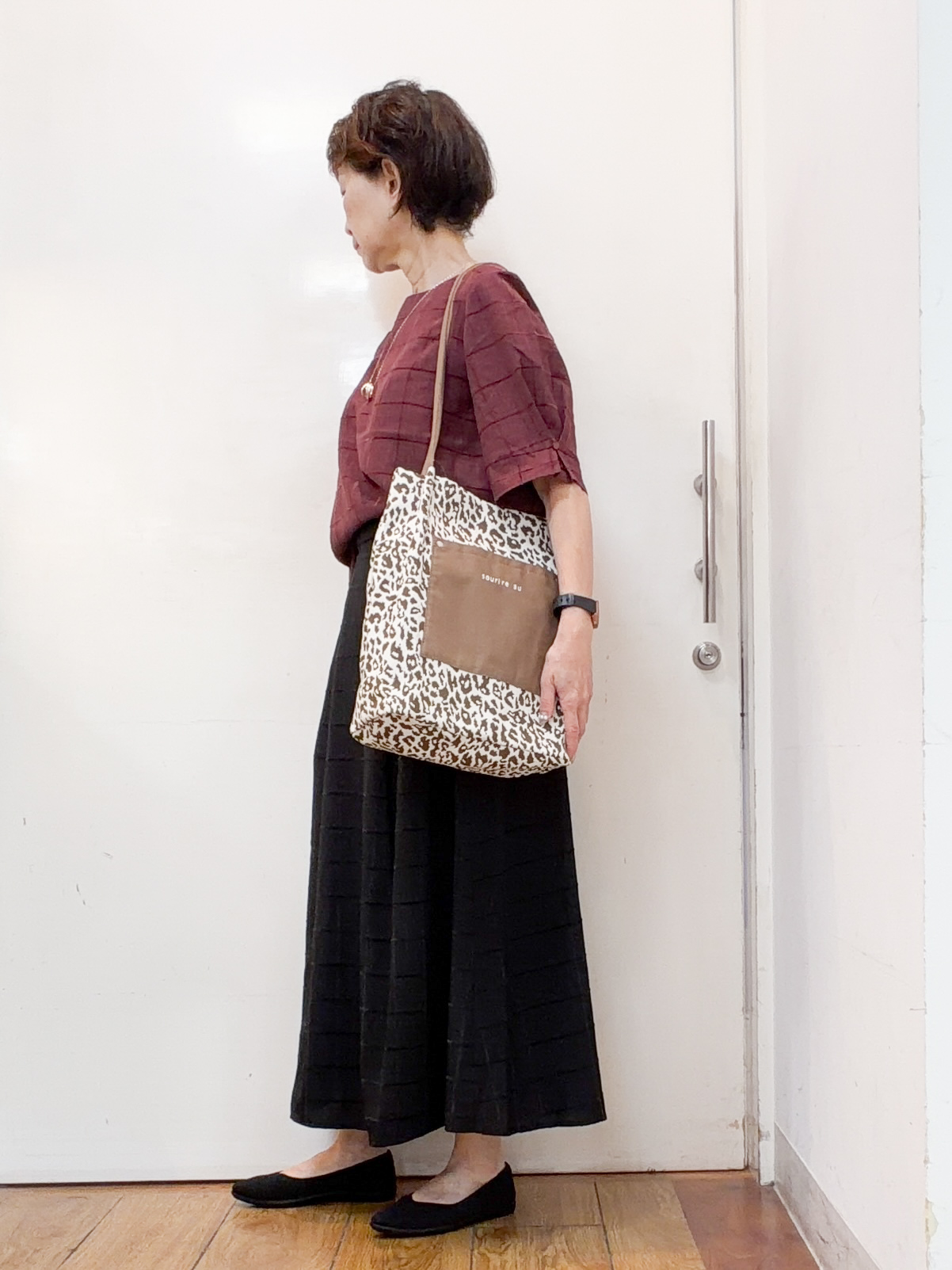 みぃさんの「SHOO･LA･RUE｜【セットアップ可/S-LL】夏でも感じられる秋気分 モールチェックタックスリーブ ブラウス」を使ったコーディネート