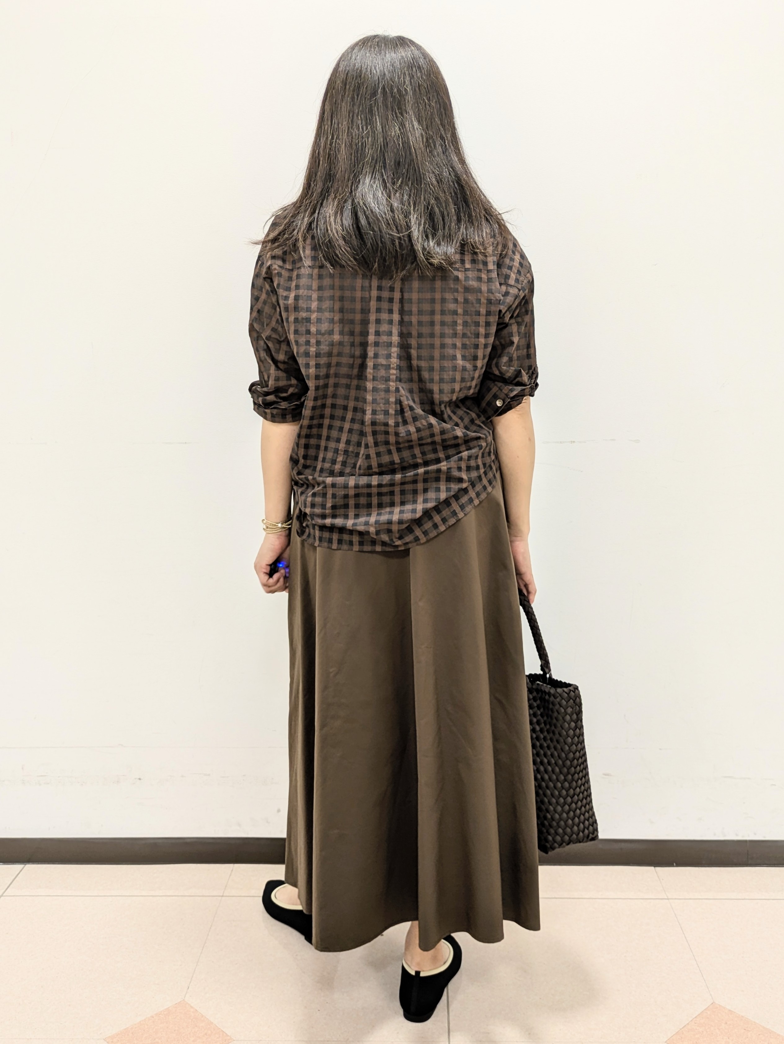 ともさんの「UNTITLED｜【秋映え/羽織り】シアーチェックシャツブラウス」を使ったコーディネート