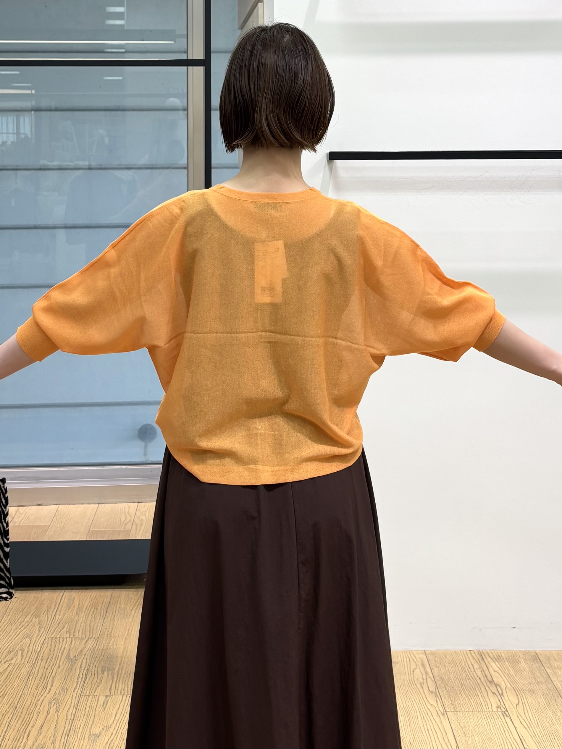 asamiさんの「INDIVI｜【シアー／軽羽織】ドルマン袖ニットカーディガン」を使ったコーディネート