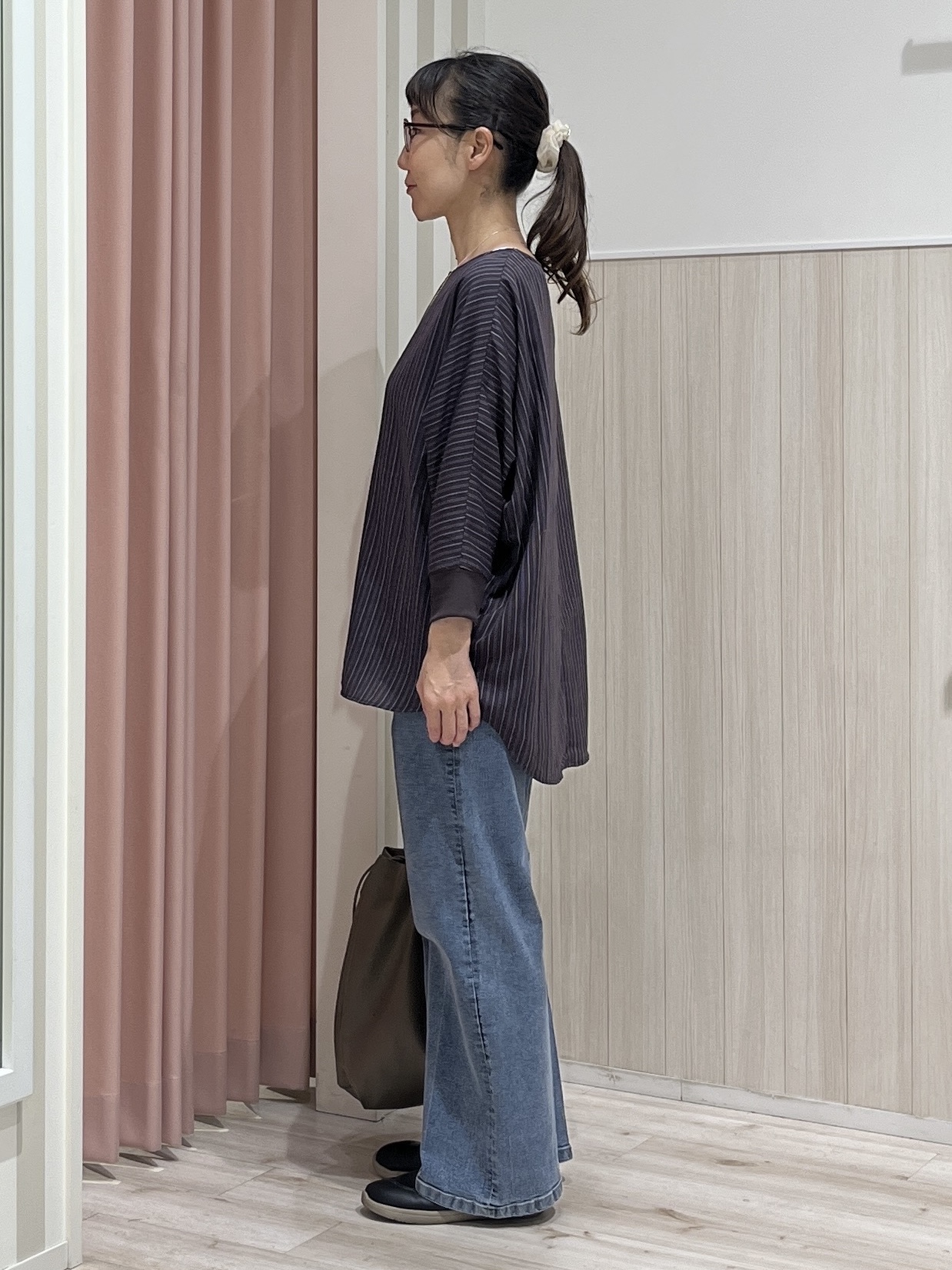 まつみさんの「SHOO･LA･RUE｜【着丈選べる/洗濯後しわになりにくい】インせず着られる ドルマンブラウス」を使ったコーディネート