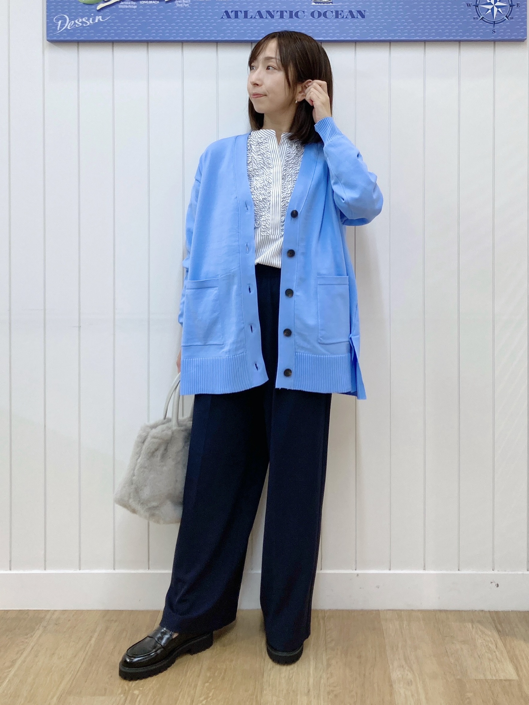 yoshiさんの「Dessin｜【洗える/7色展開/XS-L】フロントフリルブラウス」を使ったコーディネート