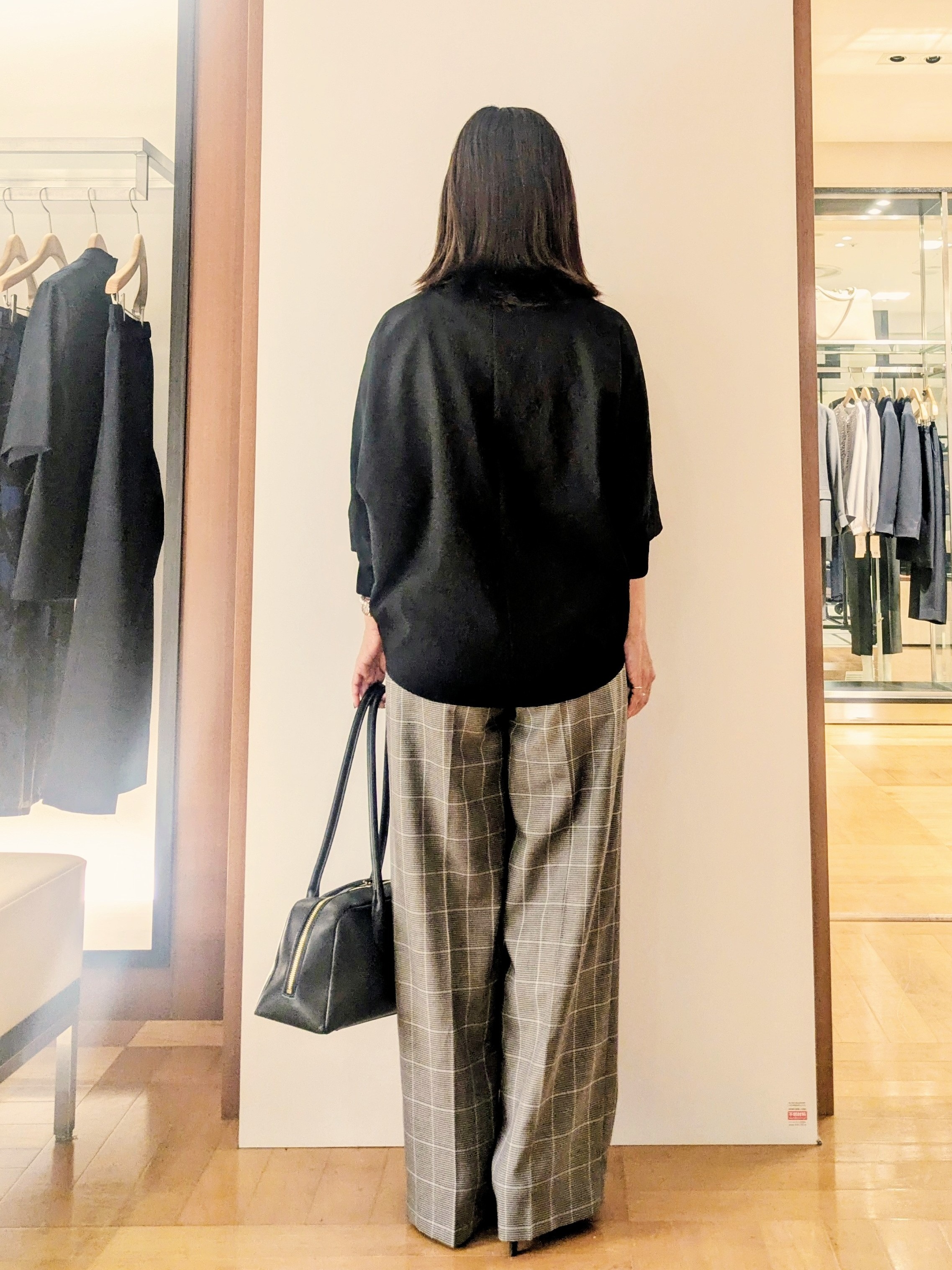 laverさんの「UNTITLED｜【吸水速乾/UVカット】ドルマンスリーブブラウス」を使ったコーディネート