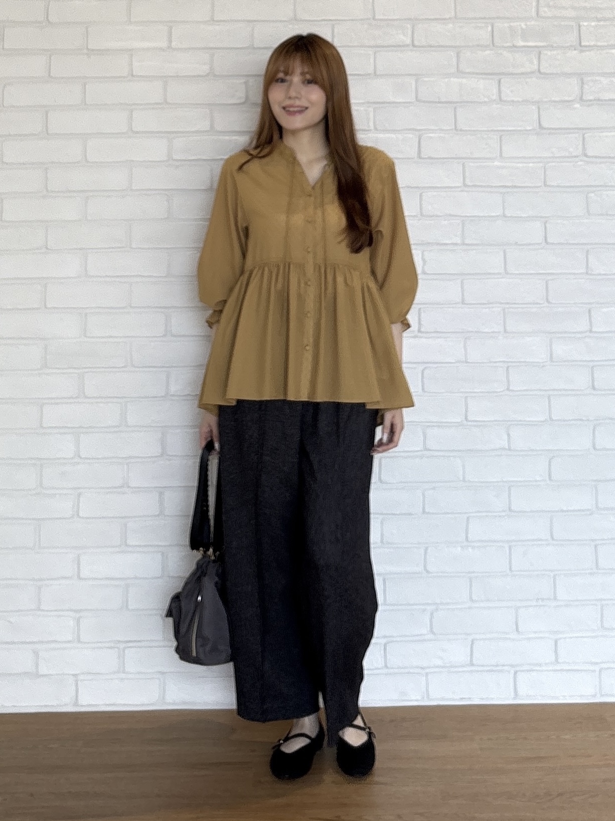 sayaさんの「grove｜シアードビーペプラムブラウス」を使ったコーディネート