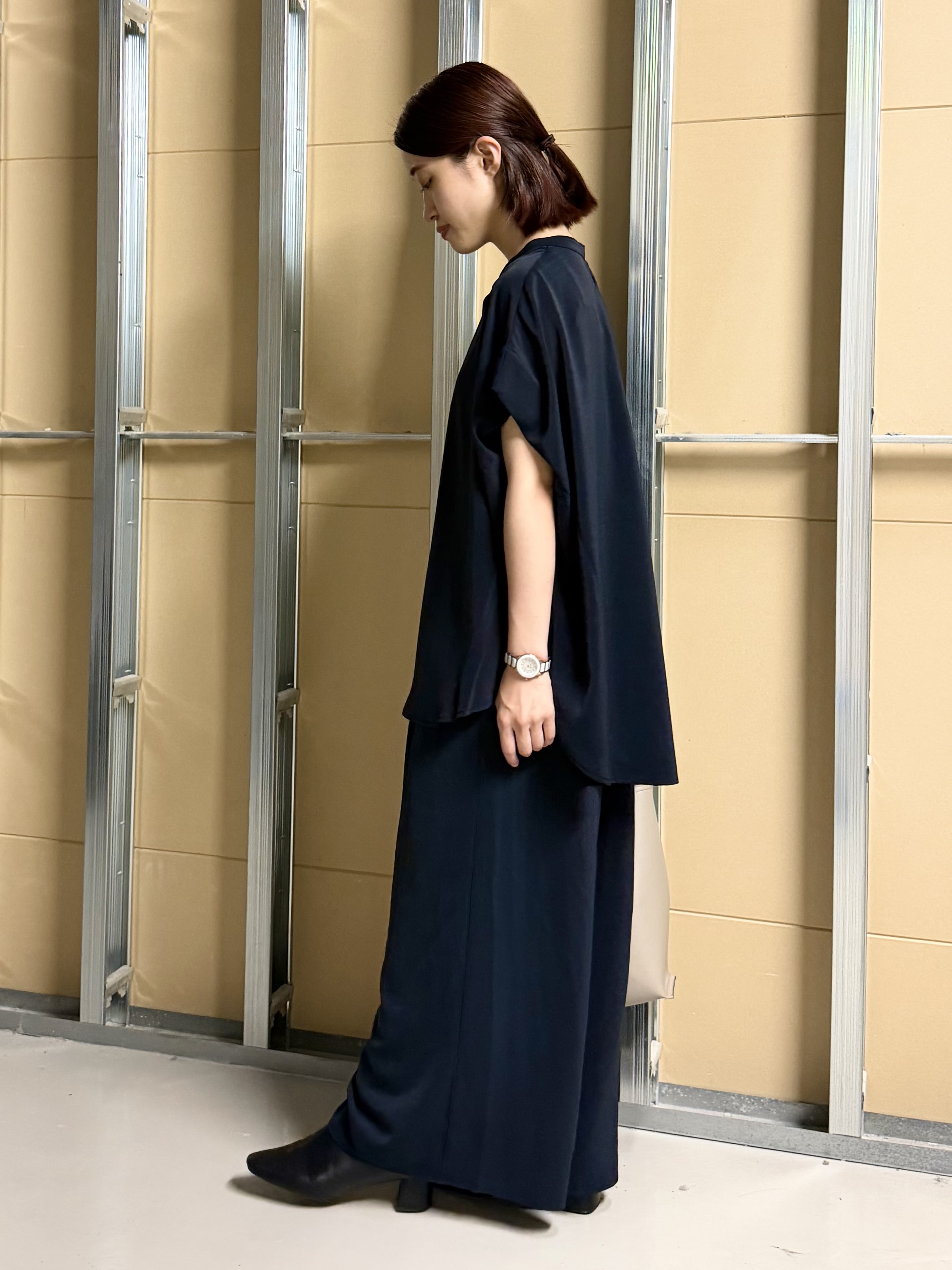 sahoさんの「THE SHOP TK｜【ひんやり/遮熱/セットアップ可】やみつきになる とろみバンドカラーブラウス」を使ったコーディネート