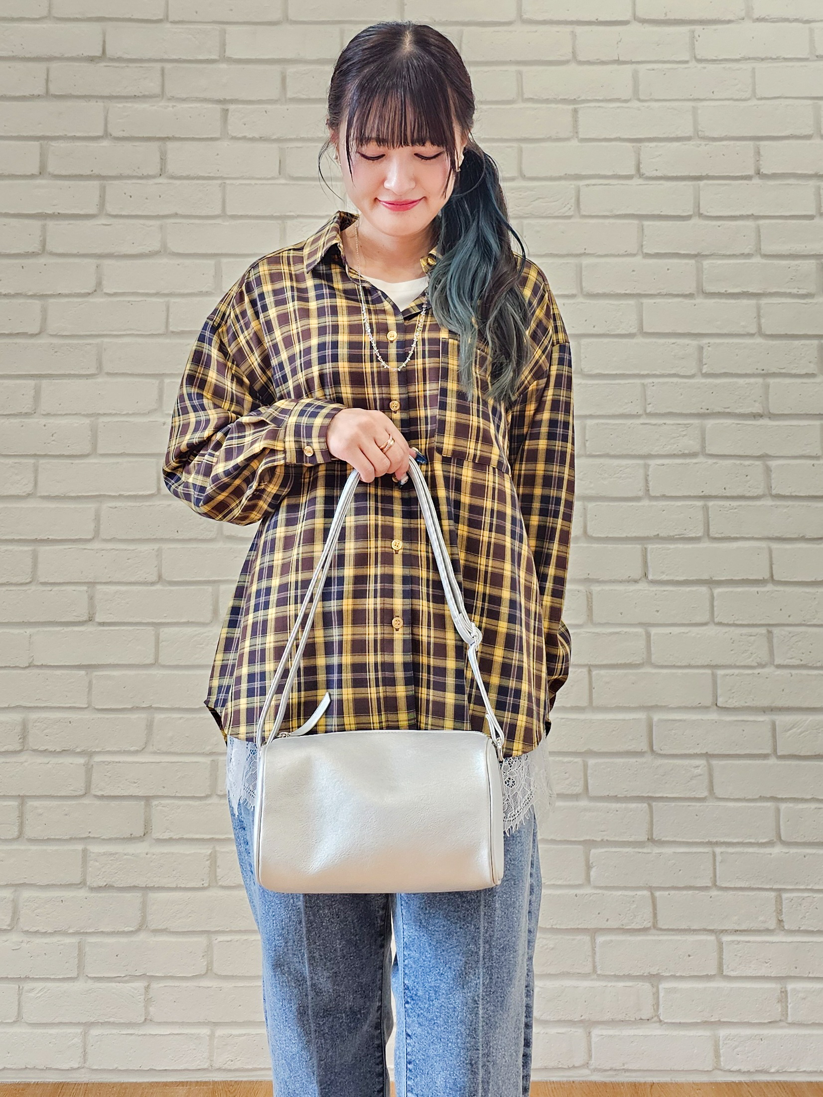 ゆゆさんの「SHOO･LA･RUE｜【洗濯後しわになりにくい/S-LL】選べる6パターン 羽織としても活躍する ベーシックシャツ」を使ったコーディネート