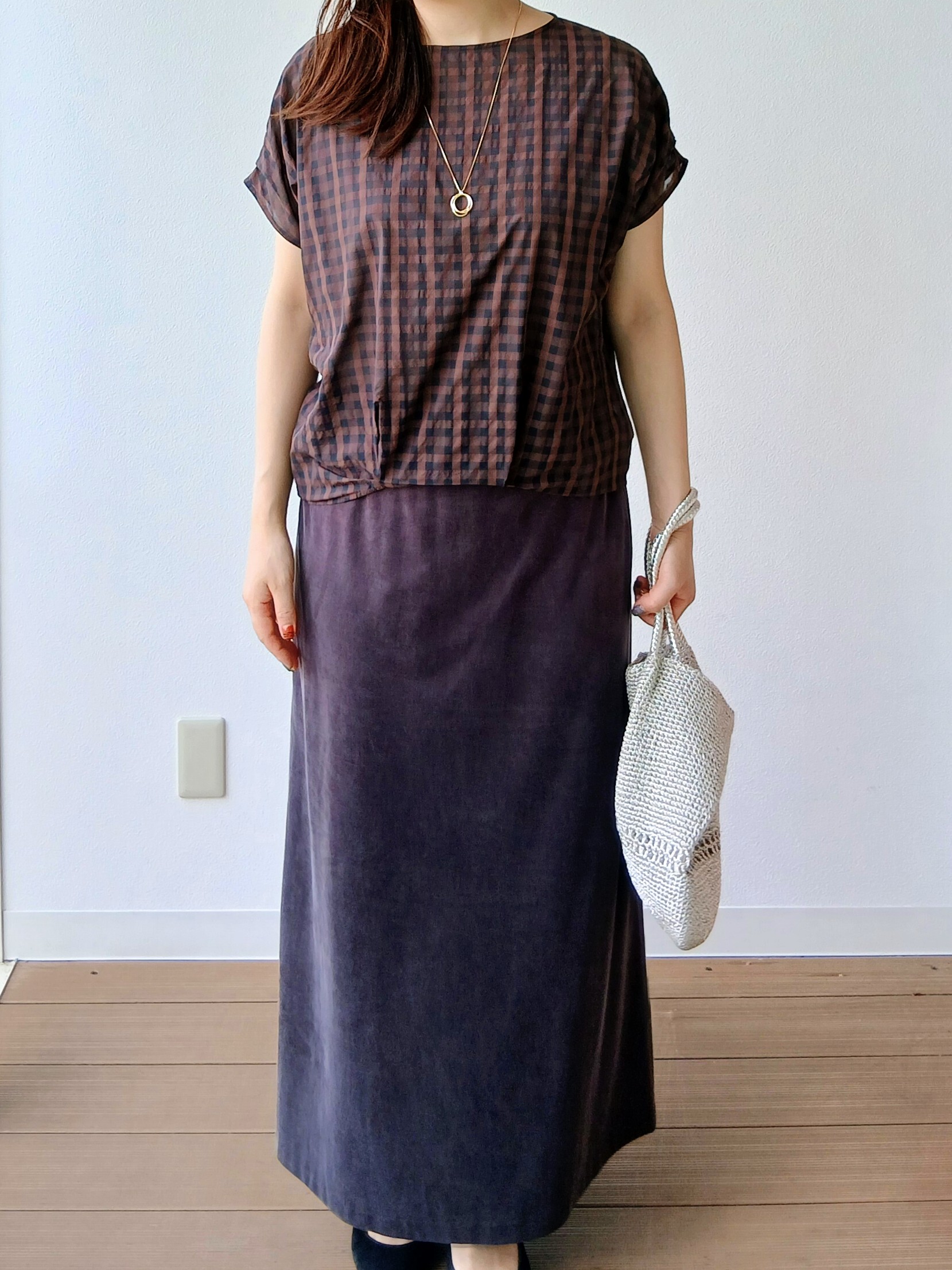 なみきさんの「UNTITLED｜【秋めきシャツ/体型カバー】シアーチェックブラウス」を使ったコーディネート