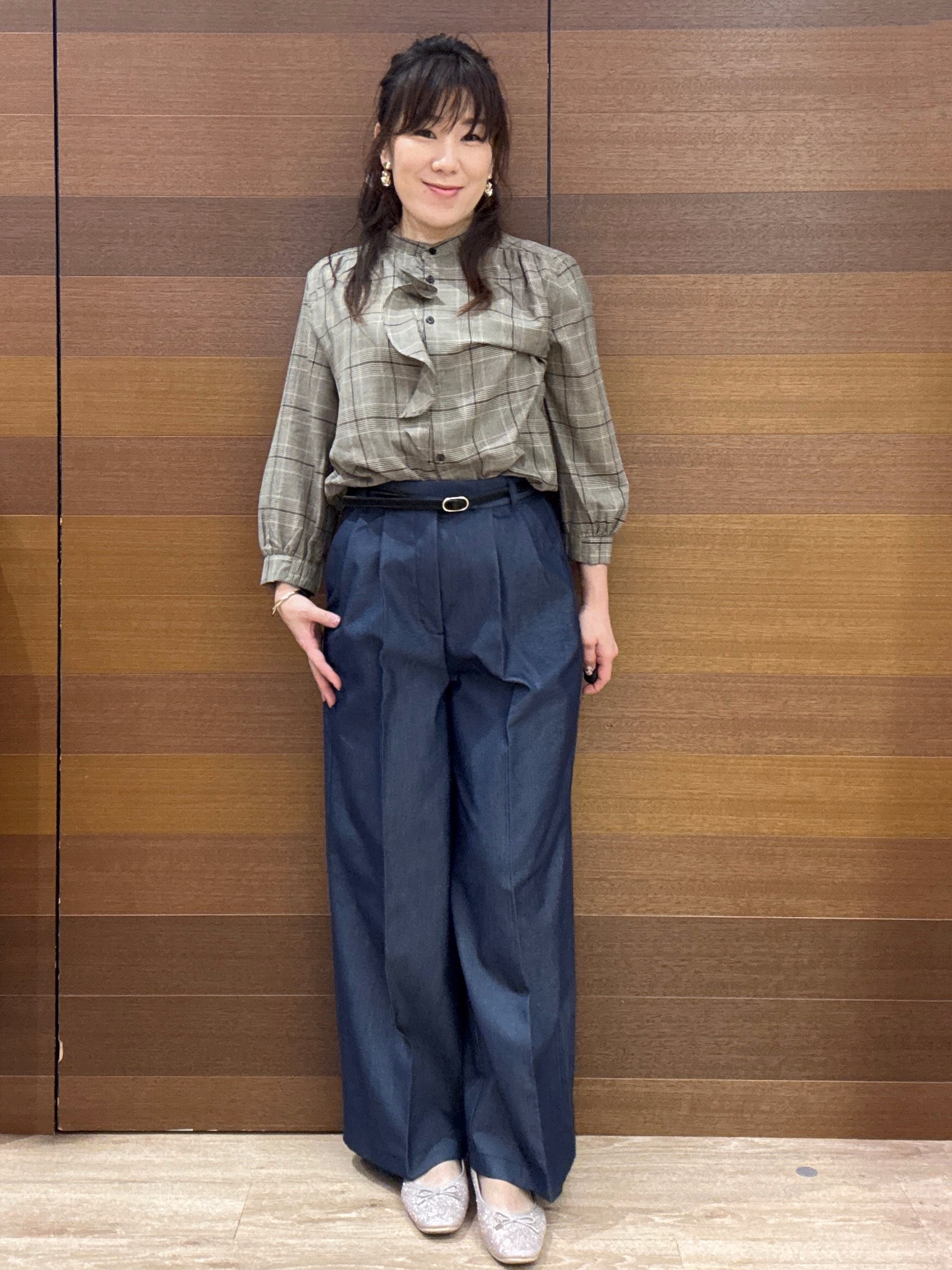 maichiさんの「OPAQUE.CLIP｜チェック柄フリルブラウス【洗濯機OK】」を使ったコーディネート