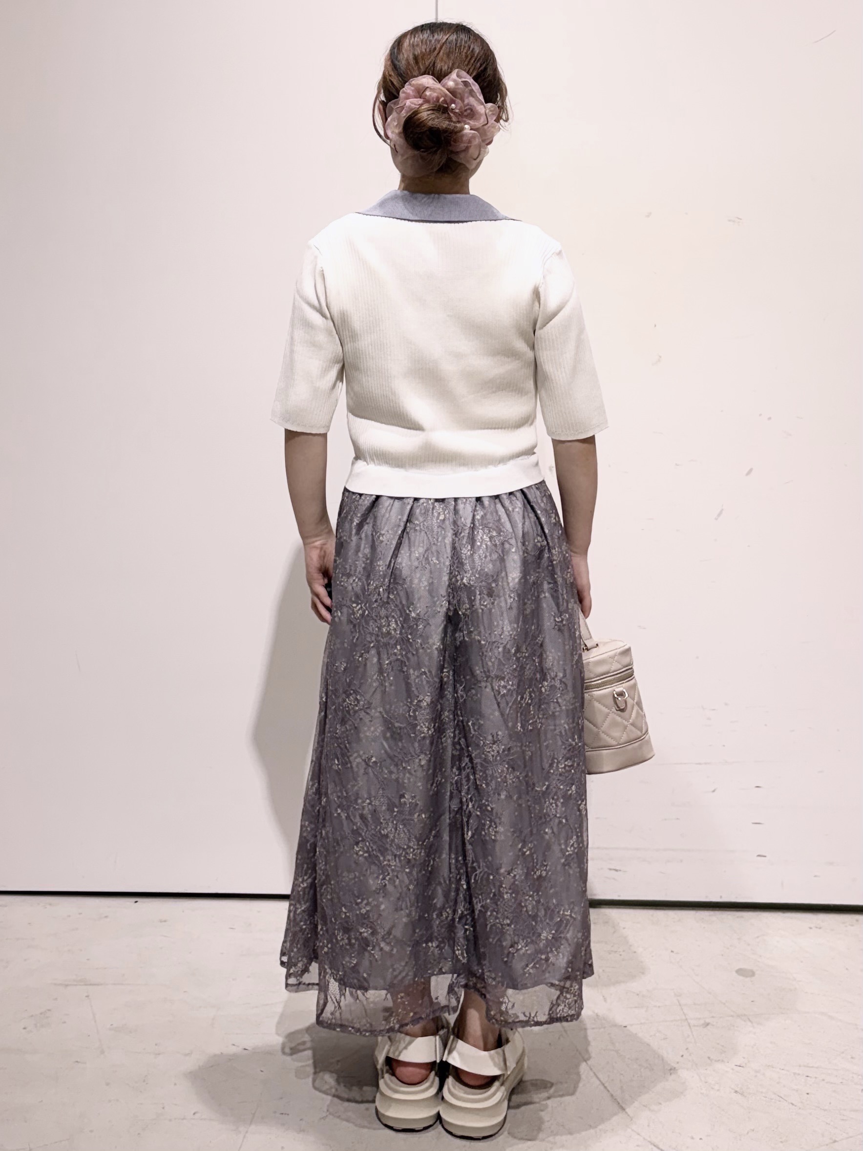 tomominさんの「OPAQUE.CLIP｜花柄ドッキング衿付きワンピース【洗濯機OK】」を使ったコーディネート