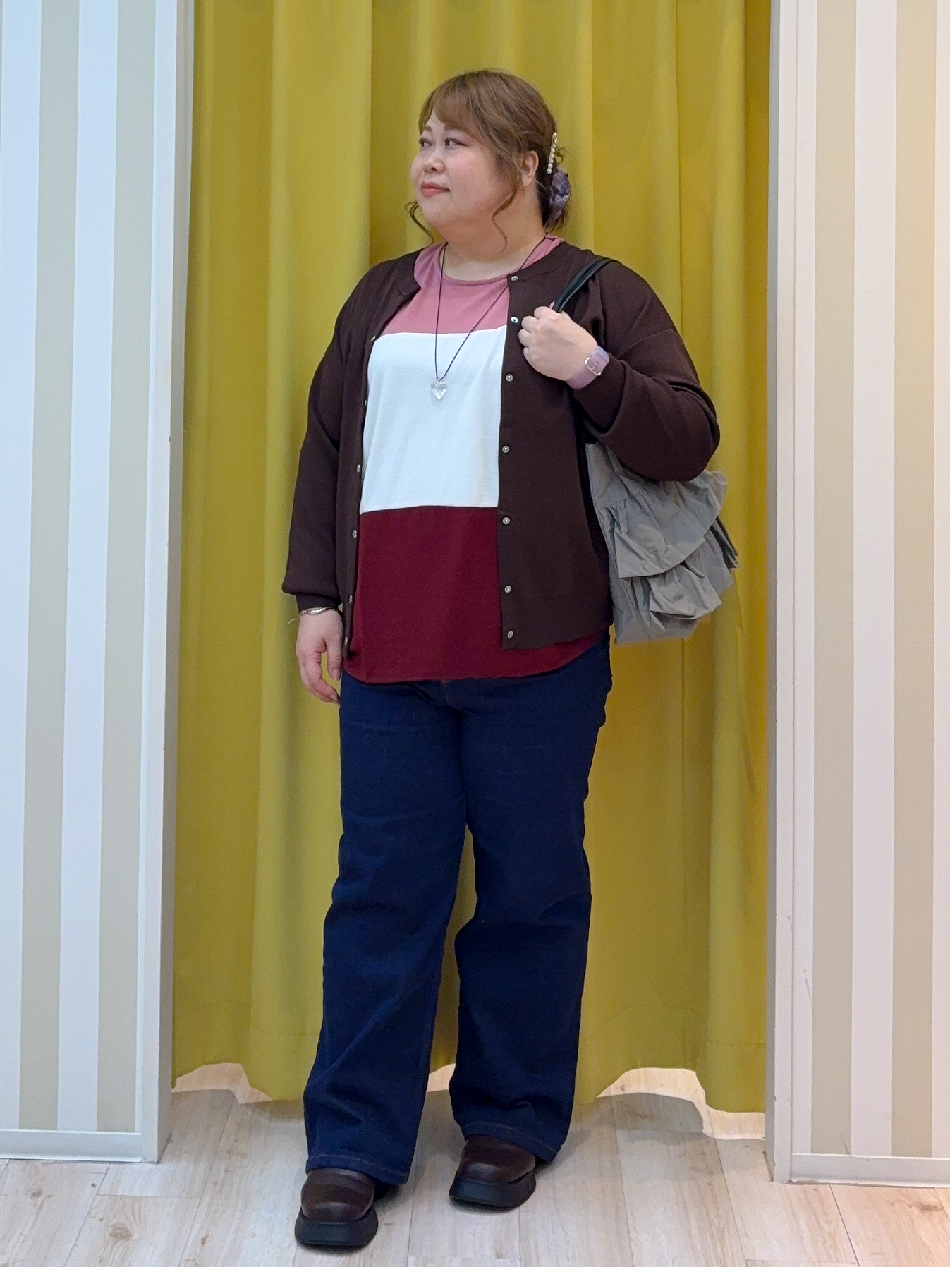 kotoさんさんの「SHOO･LA･RUE｜【セットアップ可/洗濯機可】軽やかに羽織れる スポンディッシュ ニットカーディガン」を使ったコーディネート